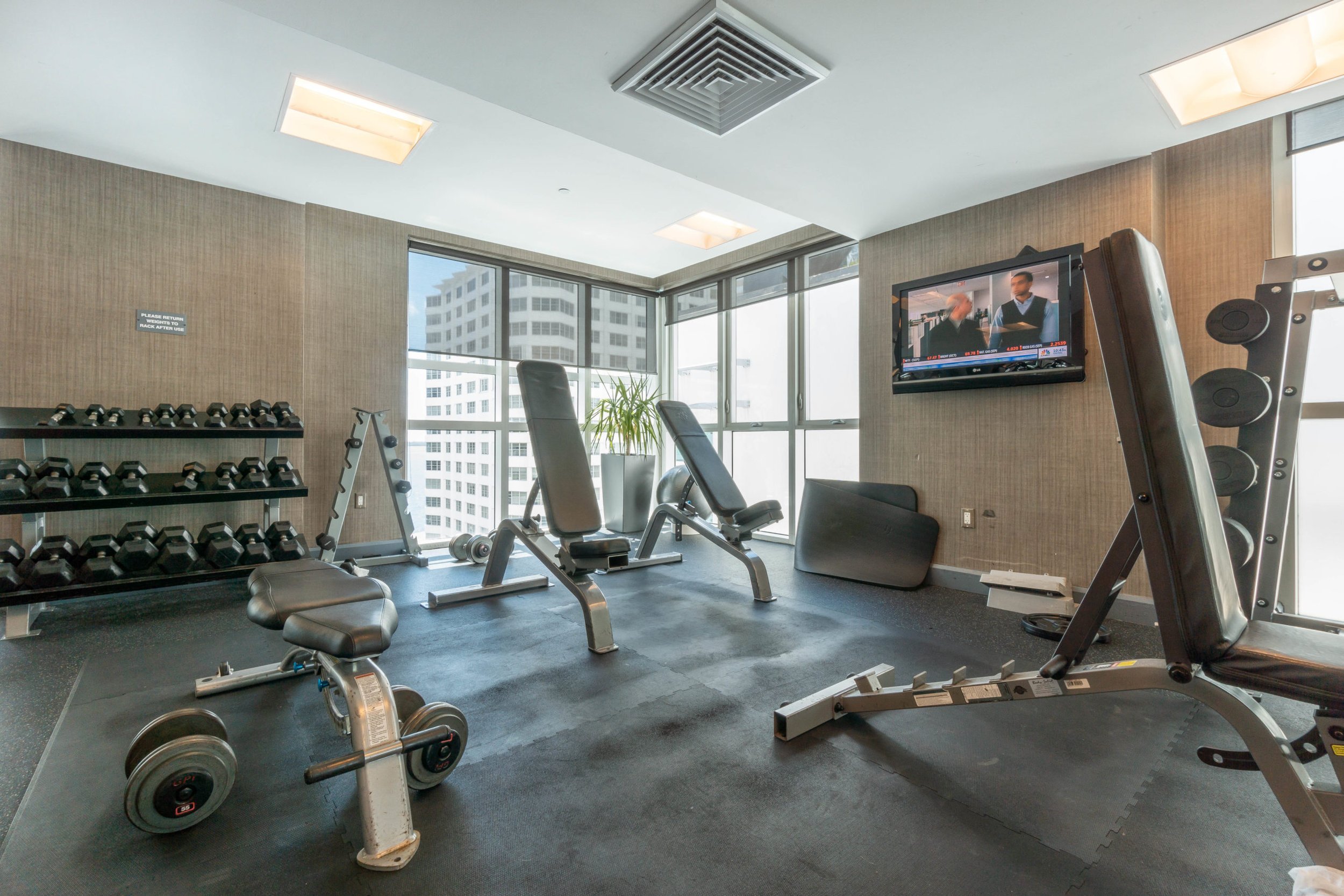 the-plaza-on-brickell-gym-1-scaled.jpg