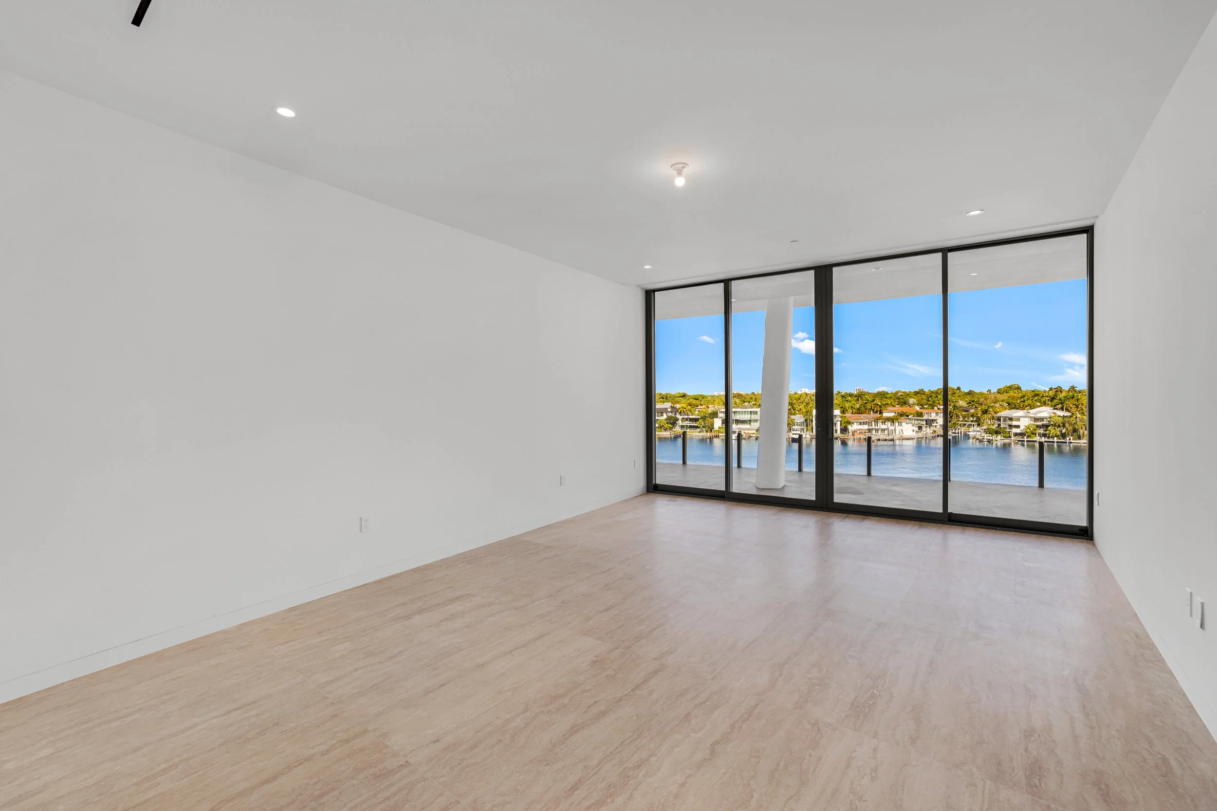 4 Grove Isle Dr-Miami,Christina #504-1.jpg