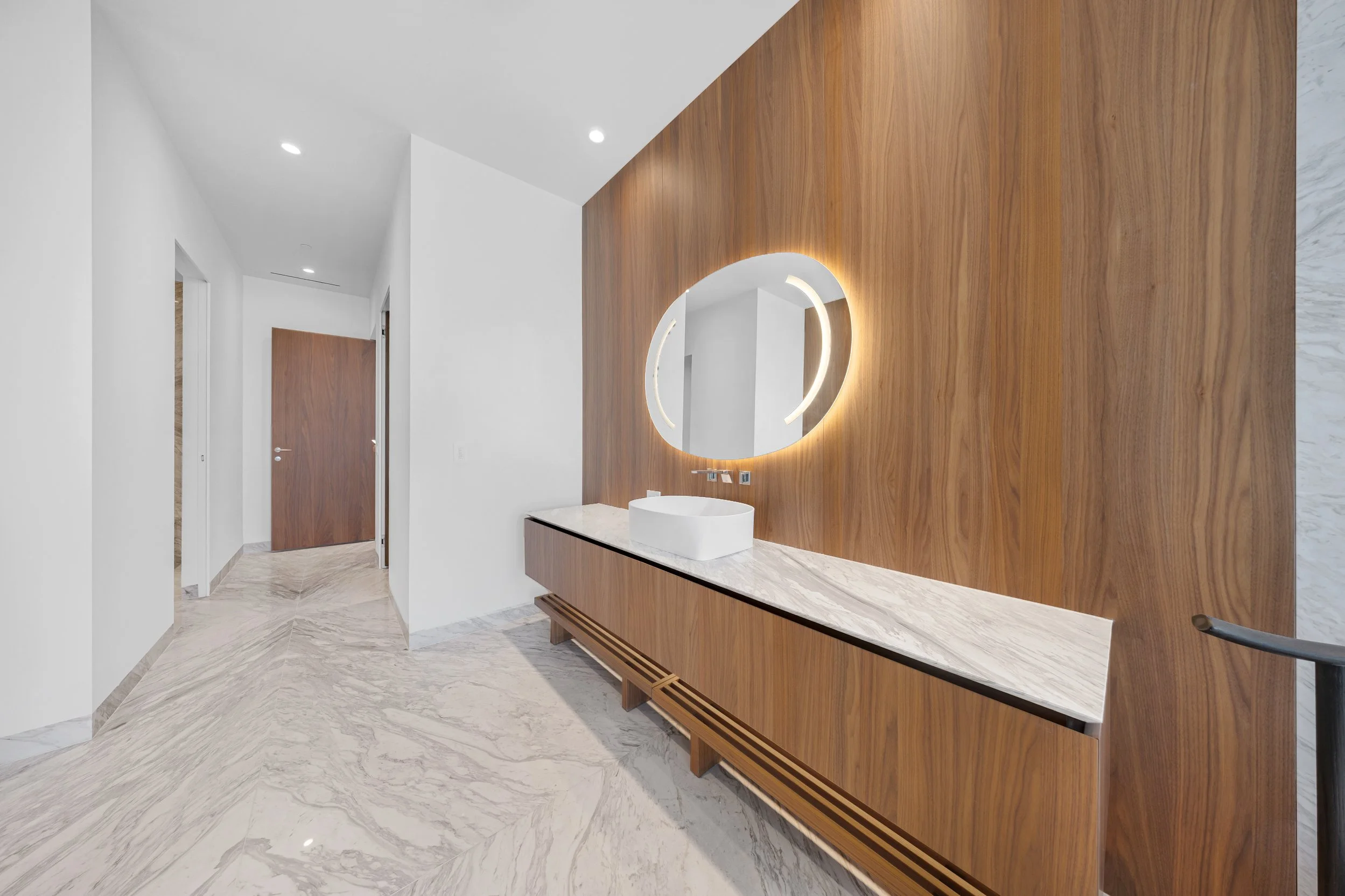 4 Grove Isle Dr-Miami,Christina #504-18.jpg