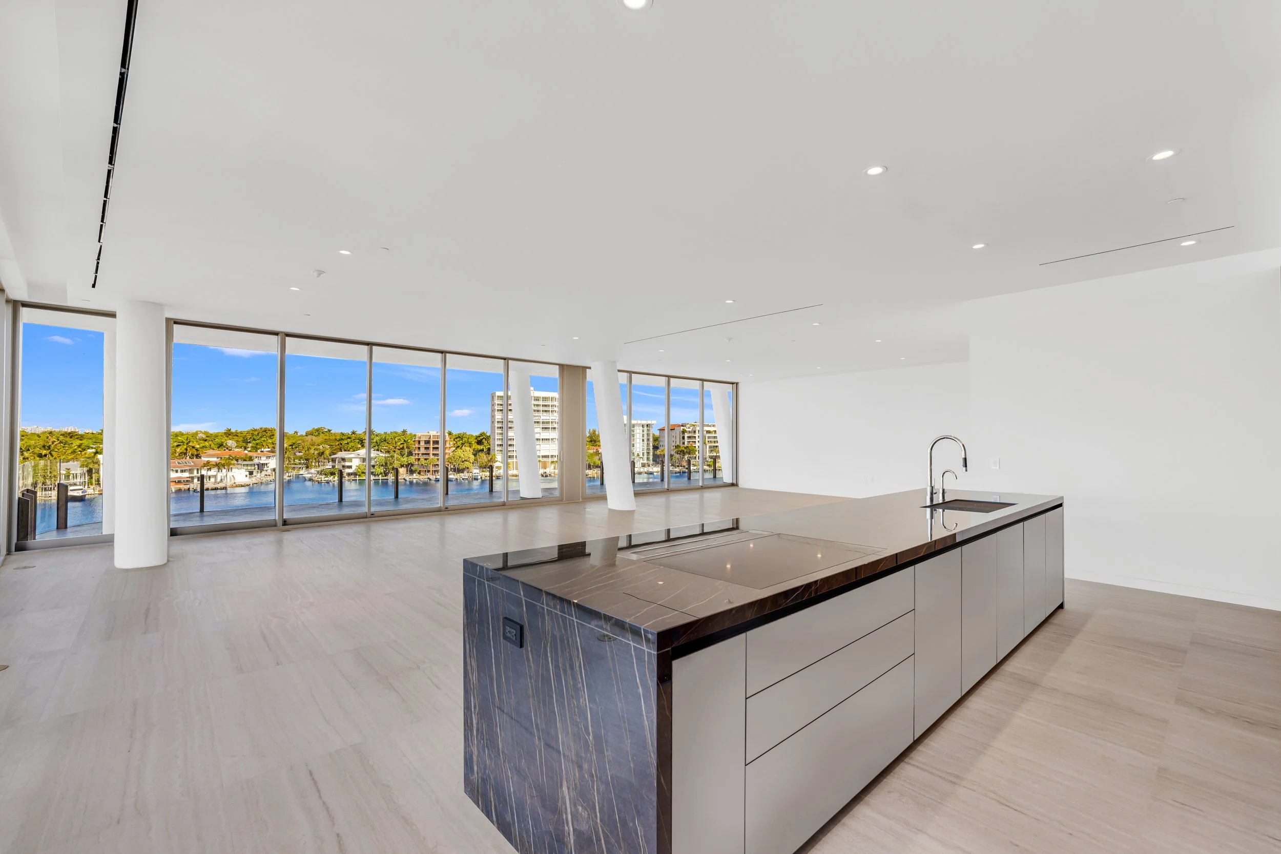4 Grove Isle Dr-Miami,Christina #504-39.jpg