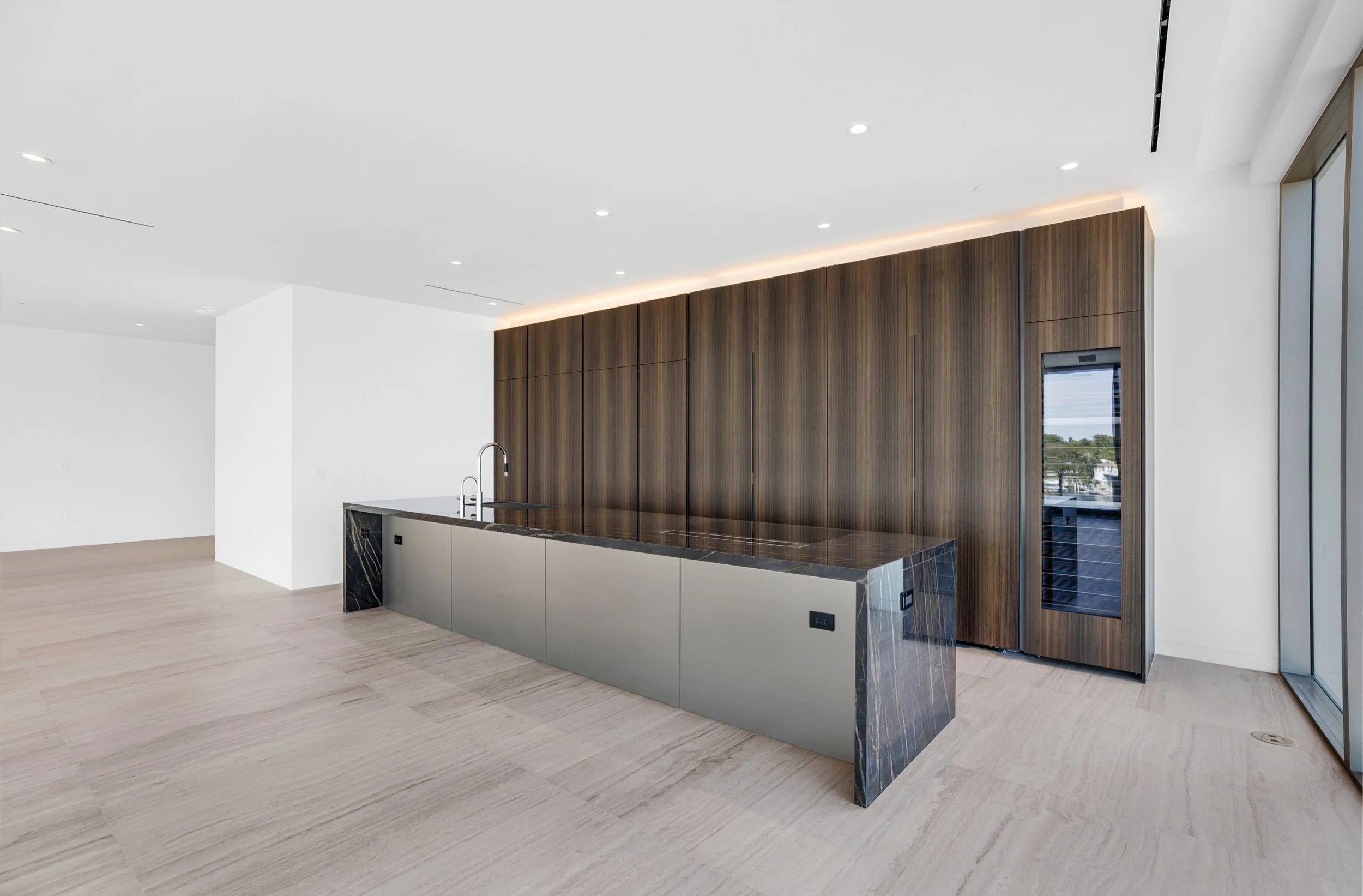 4 Grove Isle Dr-Miami,Christina #504-44.jpg