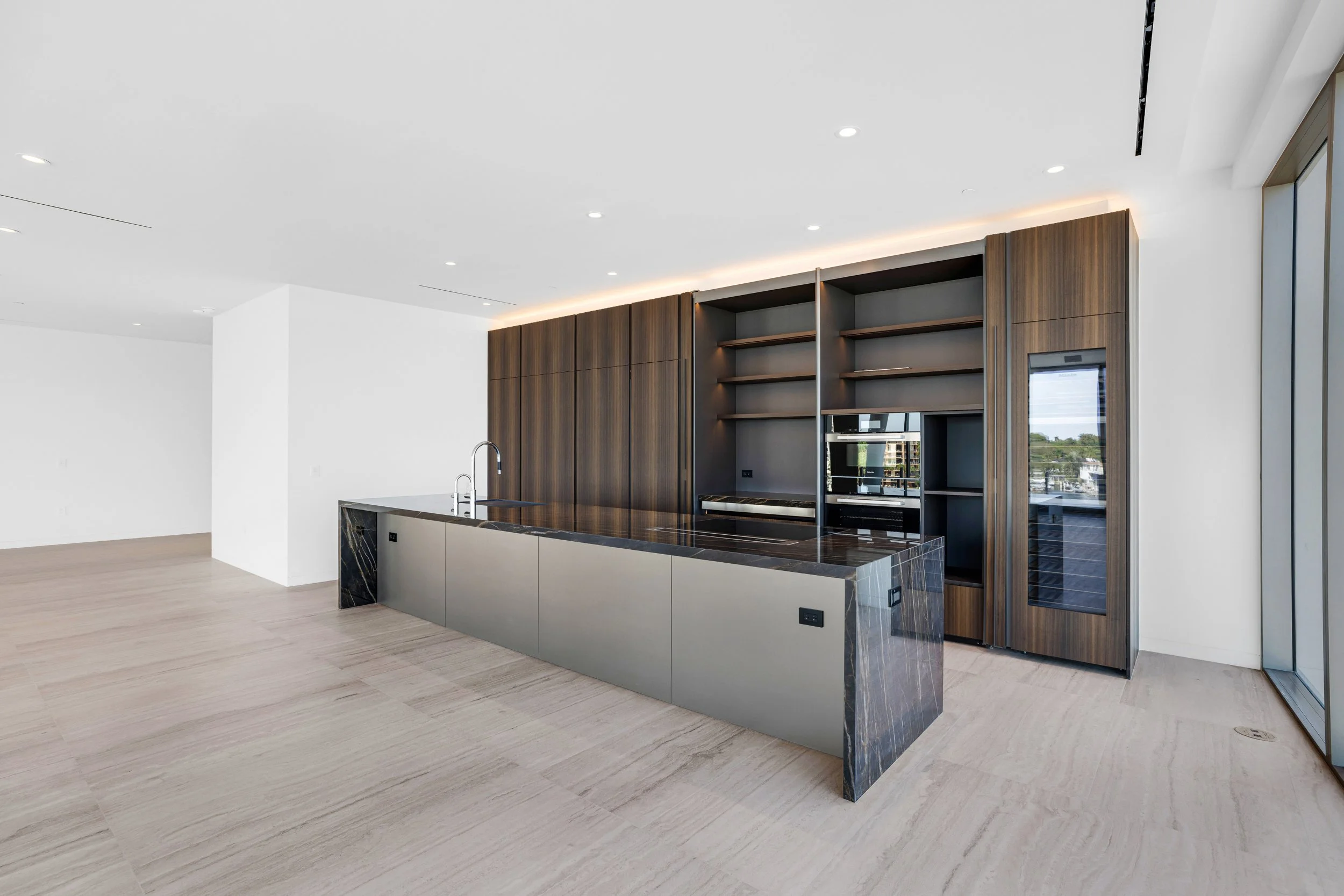 4 Grove Isle Dr-Miami,Christina #504-45.jpg