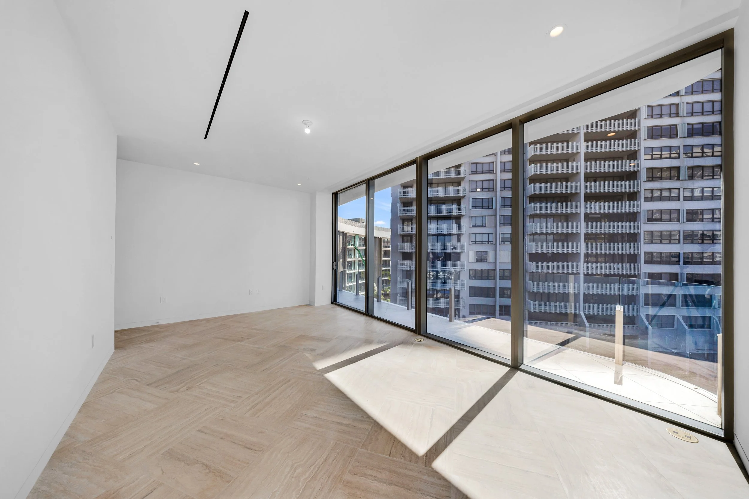 4 Grove Isle Dr-Miami,Christina #504-75.jpg