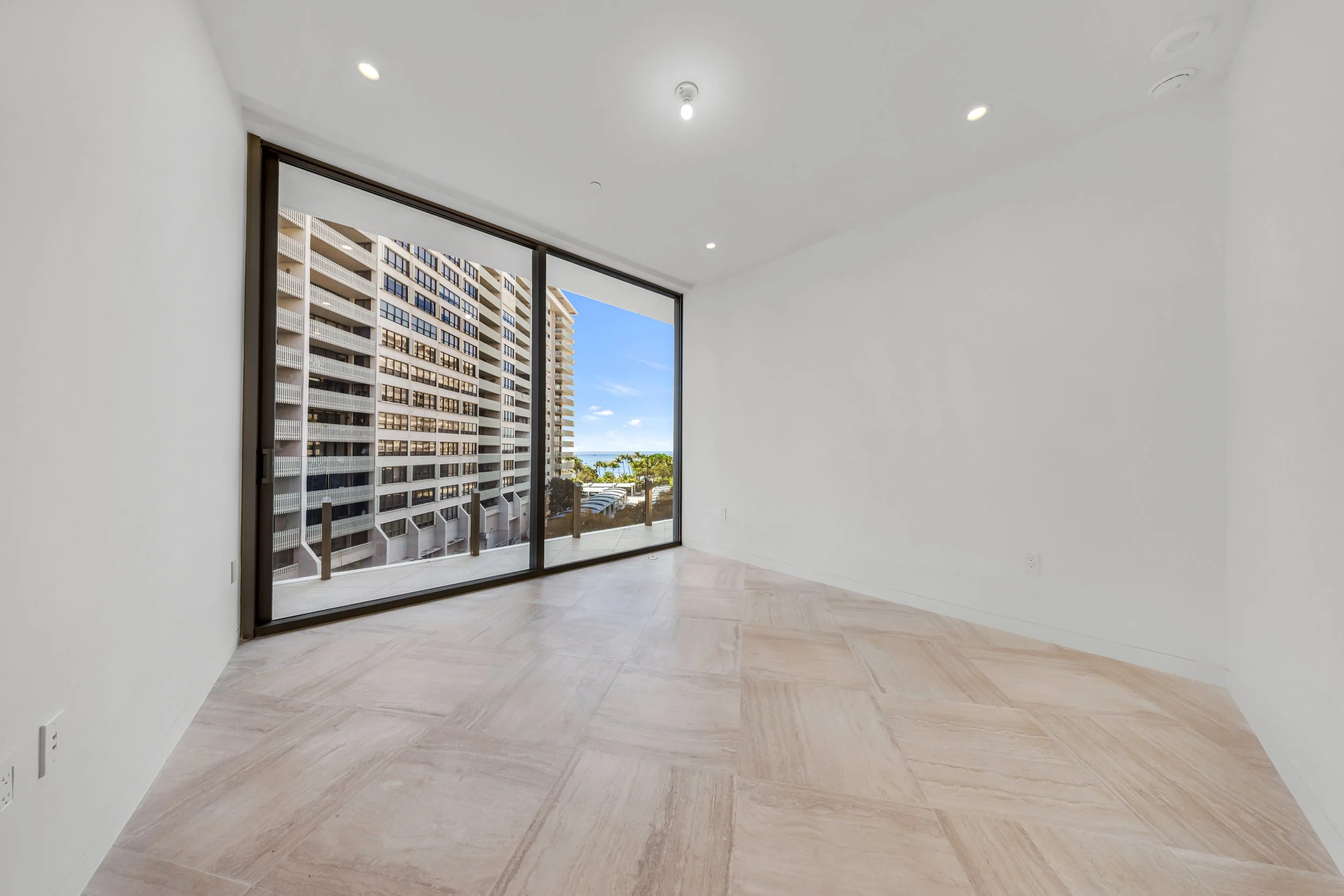 4 Grove Isle Dr-Miami,Christina #504-83.jpg