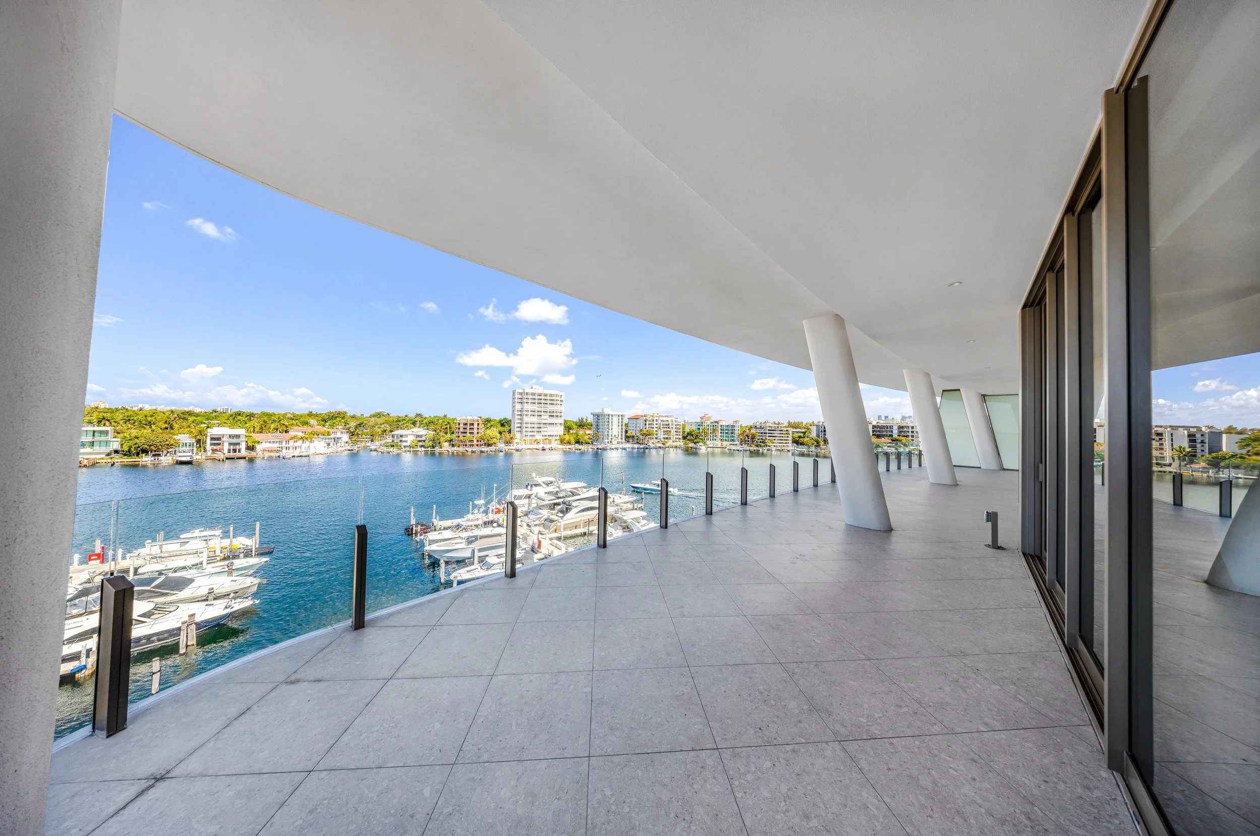 4 Grove Isle Dr-Miami,Christina #504-92.jpg