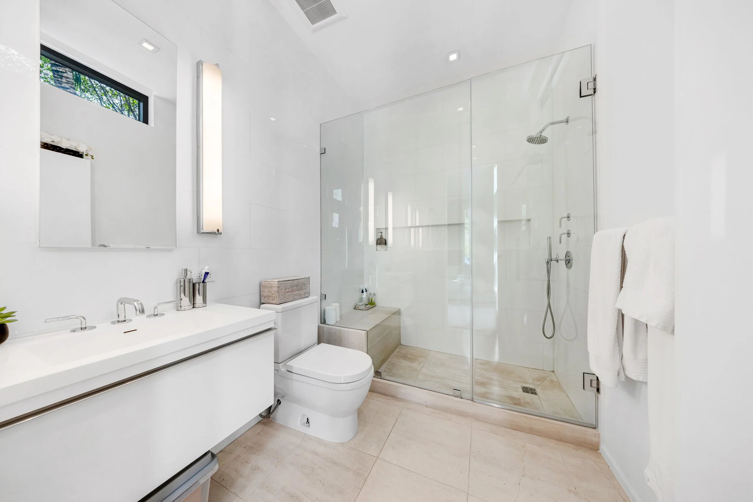 4515 N Michigan Ave-Miami Beach, Christina-3.jpg