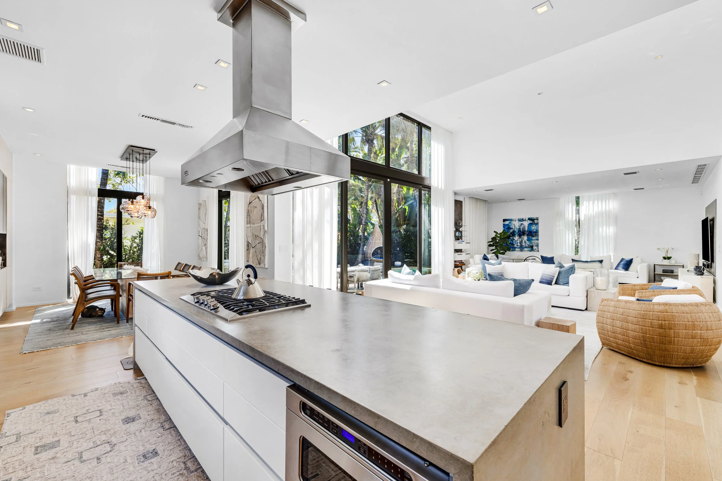 4515 N Michigan Ave-Miami Beach, Christina-19.jpg