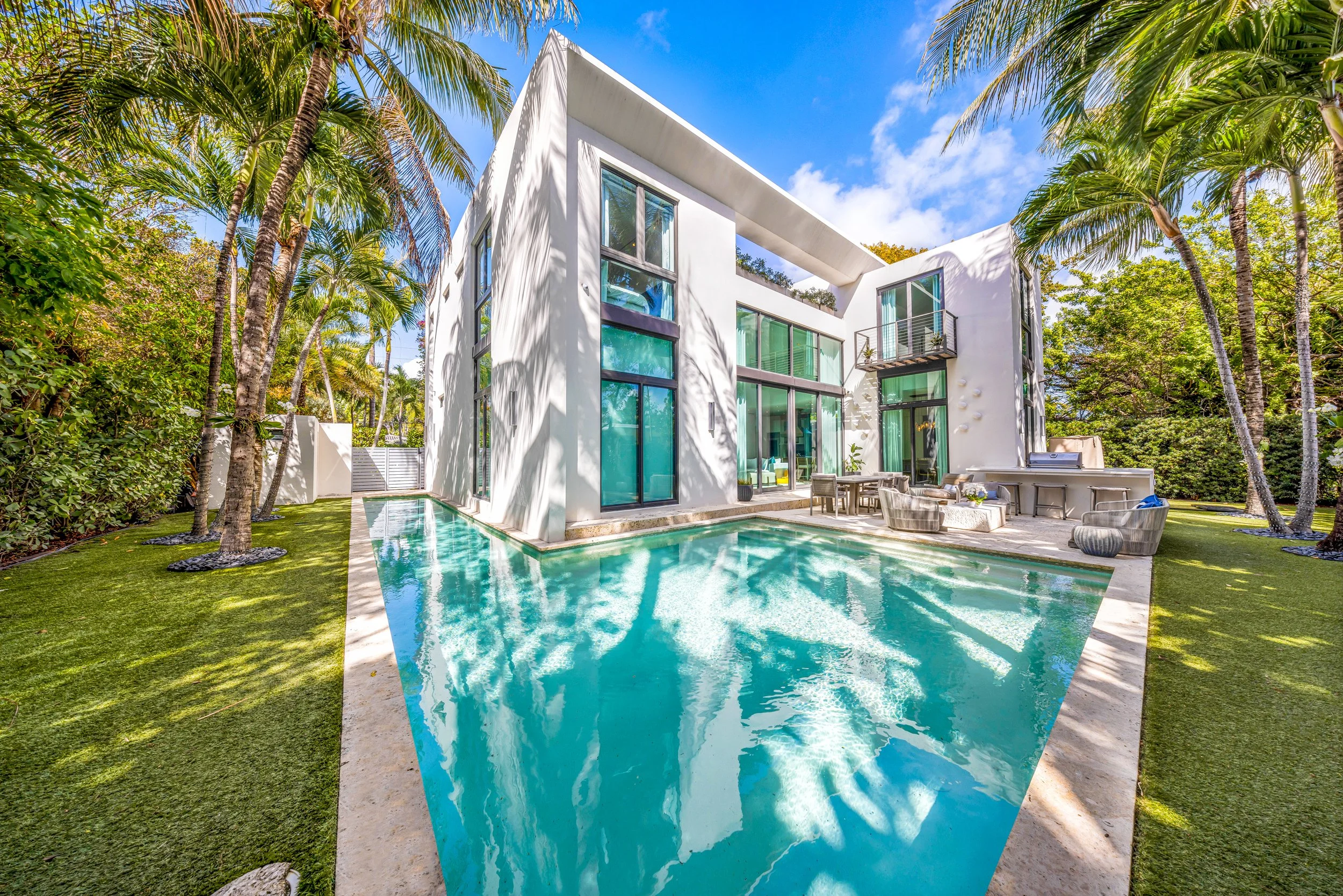 4515 N Michigan Ave-Miami Beach, Christina-36.jpg