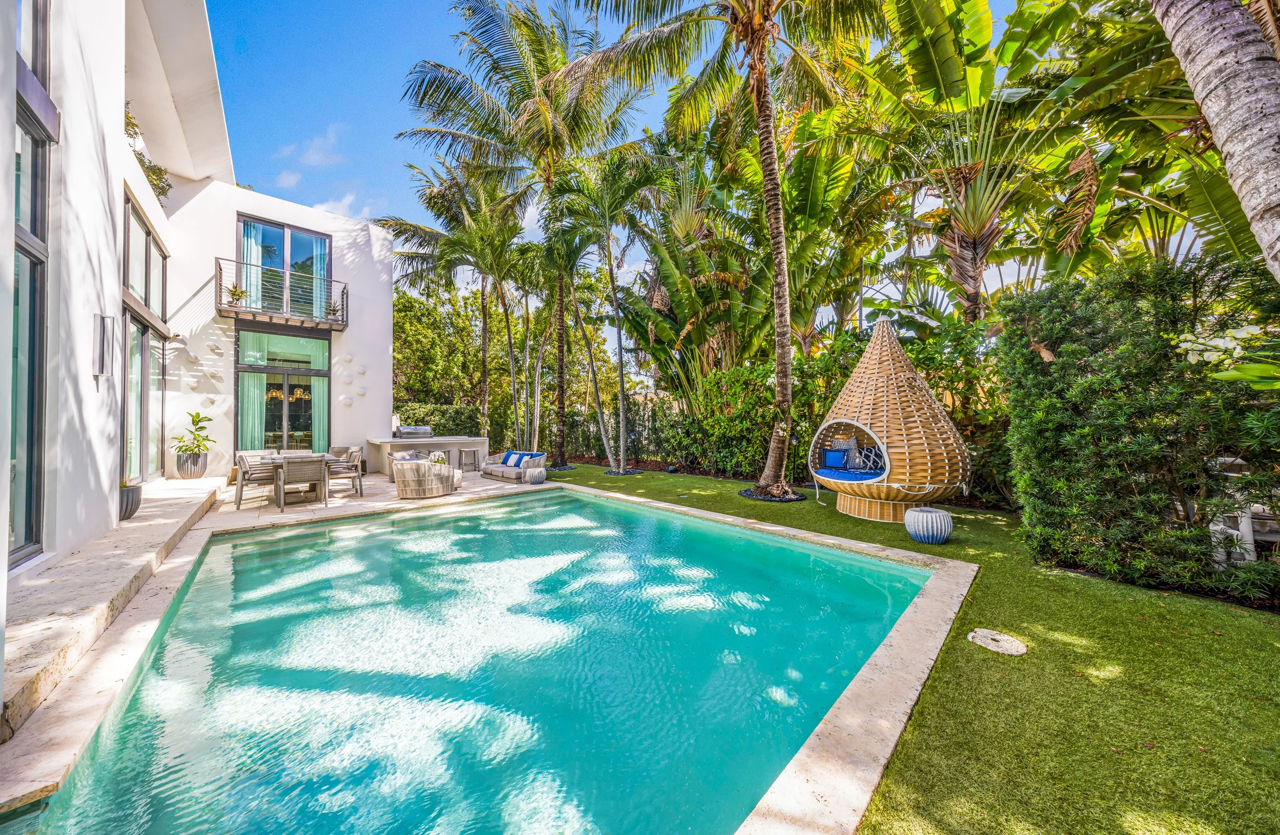 4515 N Michigan Ave-Miami Beach, Christina-38.jpg