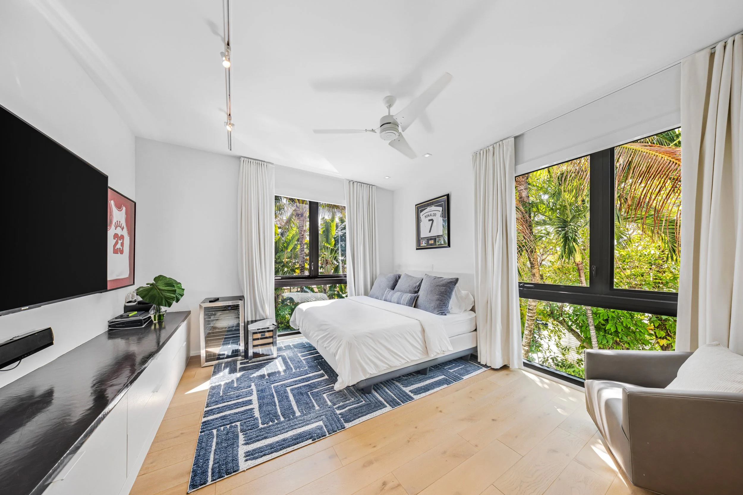 4515 N Michigan Ave-Miami Beach, Christina-51.jpg