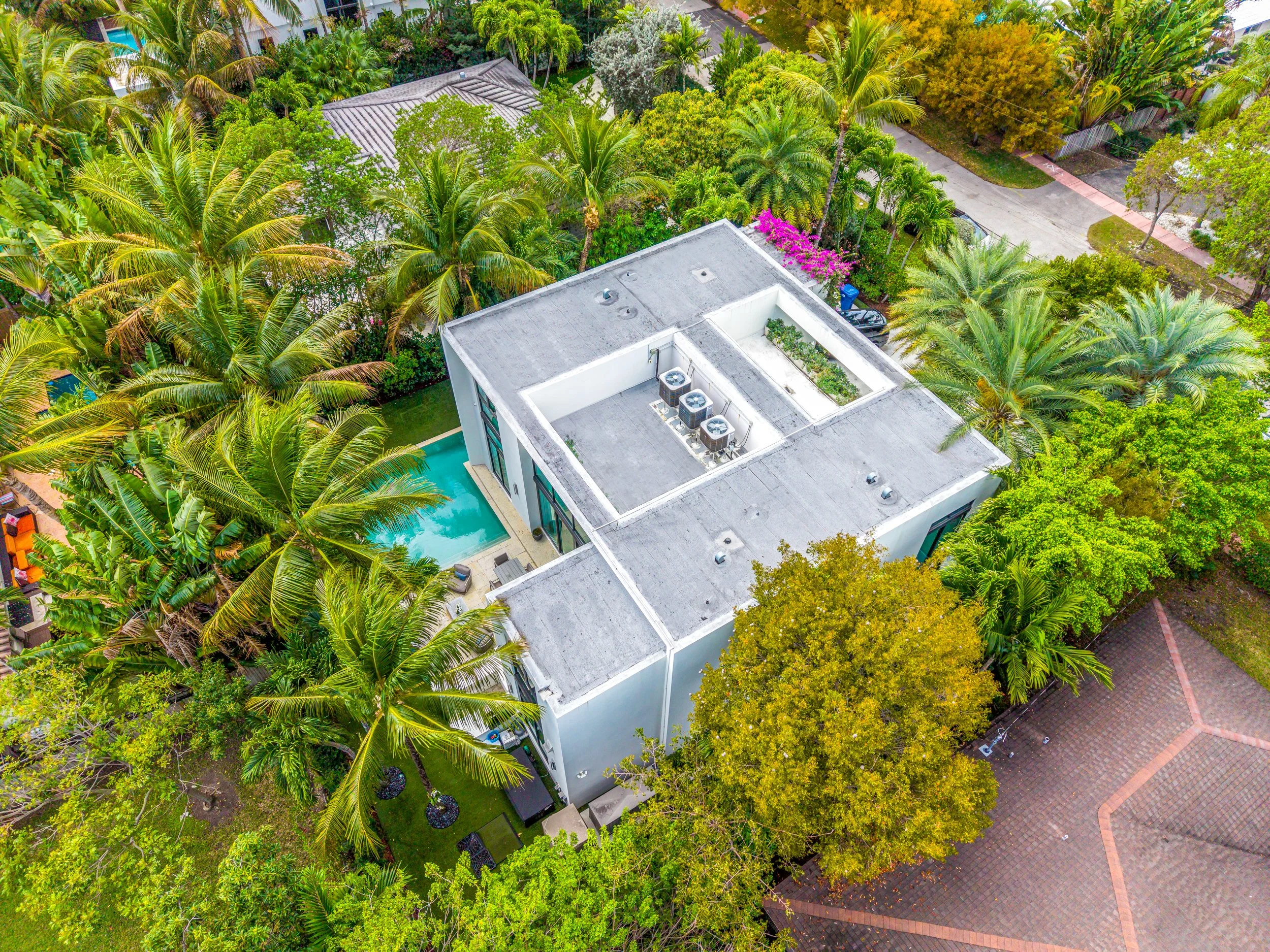4515 N Michigan Ave-Miami Beach, Christina-98.jpg