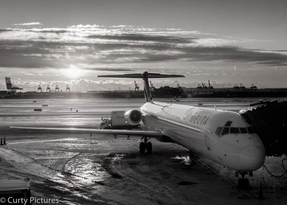 Newark Airport-9.jpg