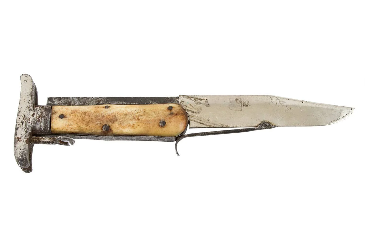 Knife - ECW on Blade