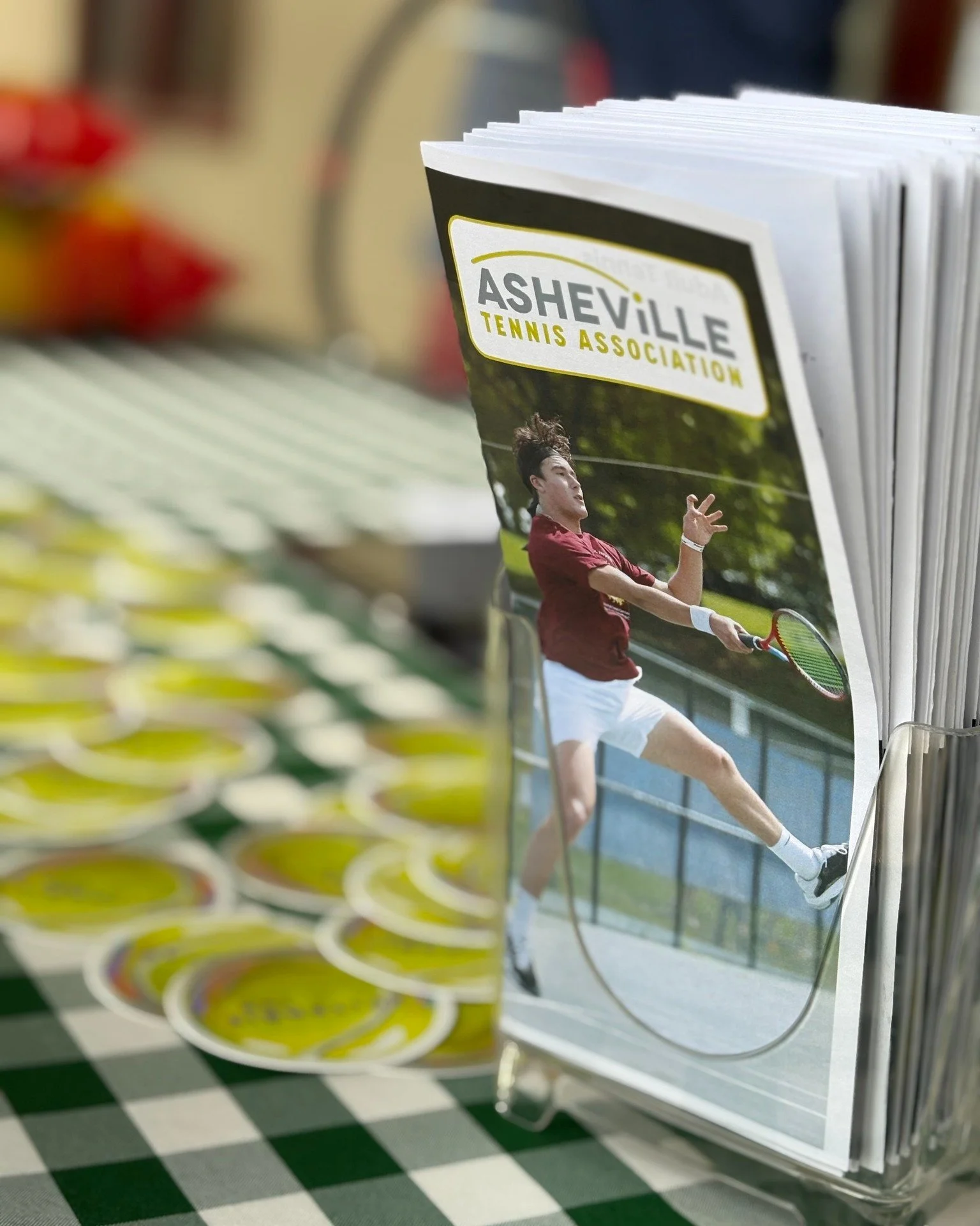 👀A few last spots left in our upcoming kids' clinic - Advanced Beginner (Tue/Thu) June 9-27 Ages 8-13 3:45-4:45p.  Check your summer plans and book soon!

https://playtennis.usta.com/ashevilletennisassociation/Coaching/Course/a5ddee6a-5b6f-4cc8-83d2