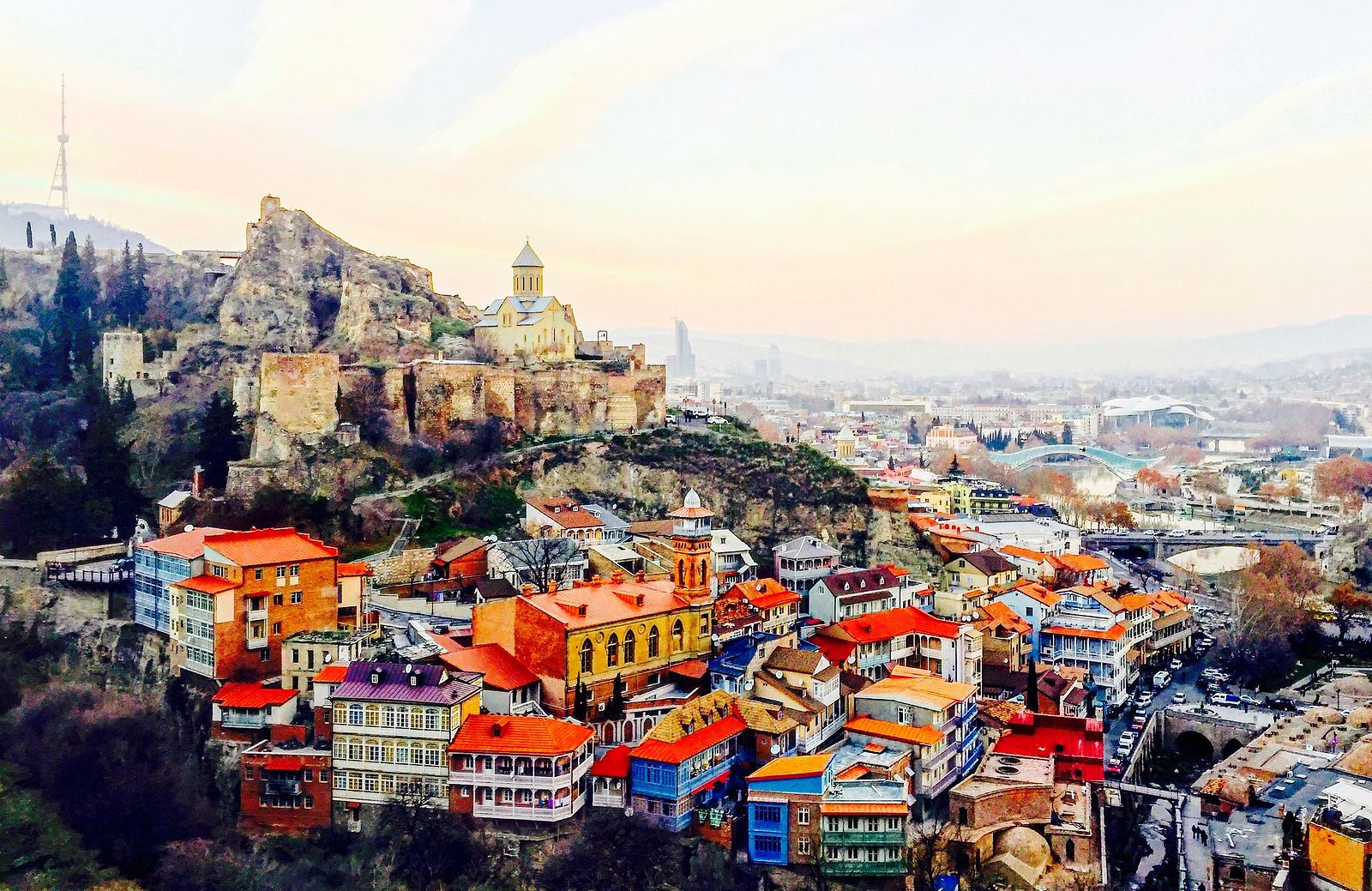 A panoramic view of the Georgian capital of Tbilisi (Image: Wikimedia Commons )