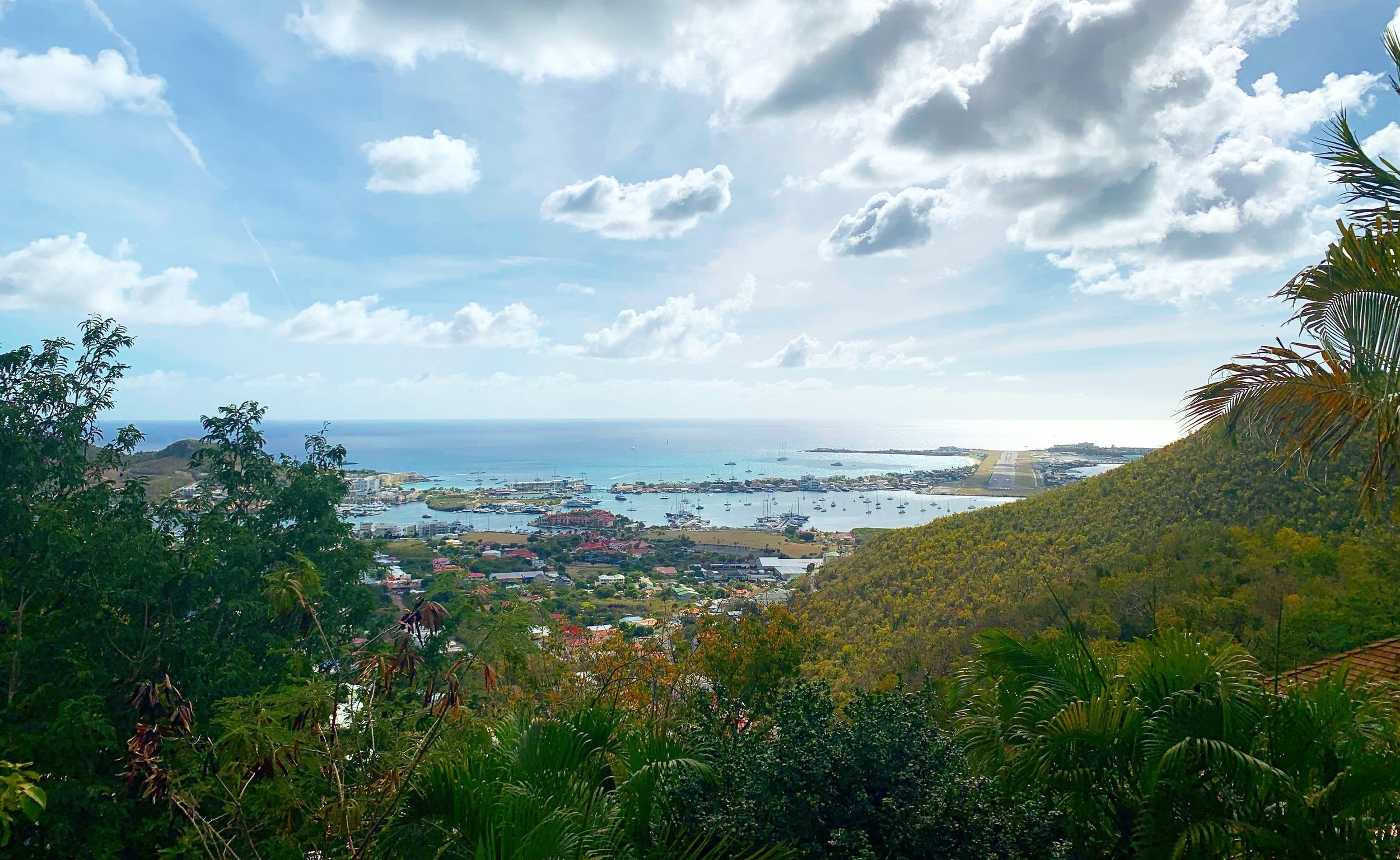 Sint Maarten & Saint Martin: Two Countries, One Island, And a Helluva Good  Time, Pt. 1