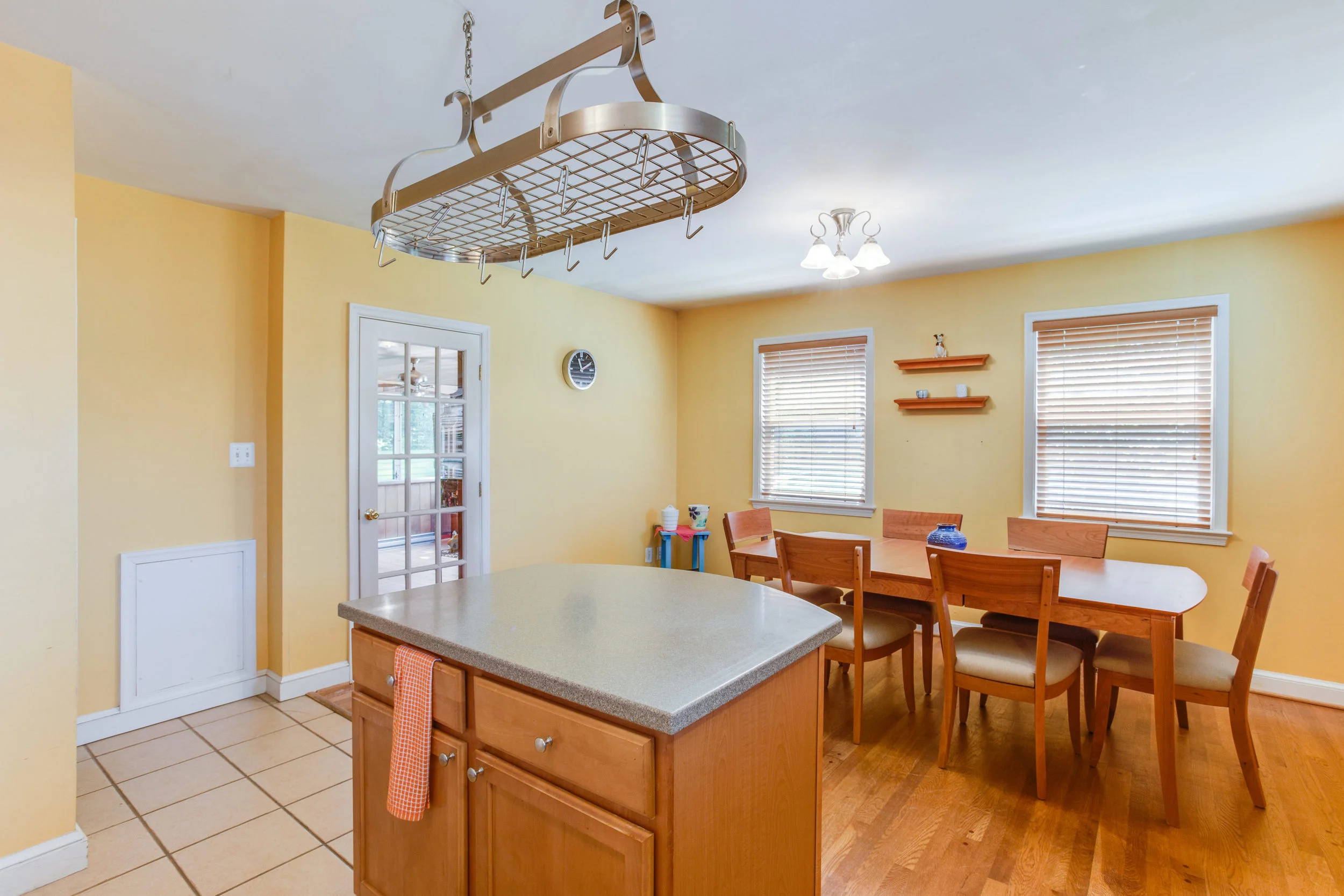 6024 25th St N Arlington VA-print-014-14-Kitchen-4200x2800-300dpi.jpg