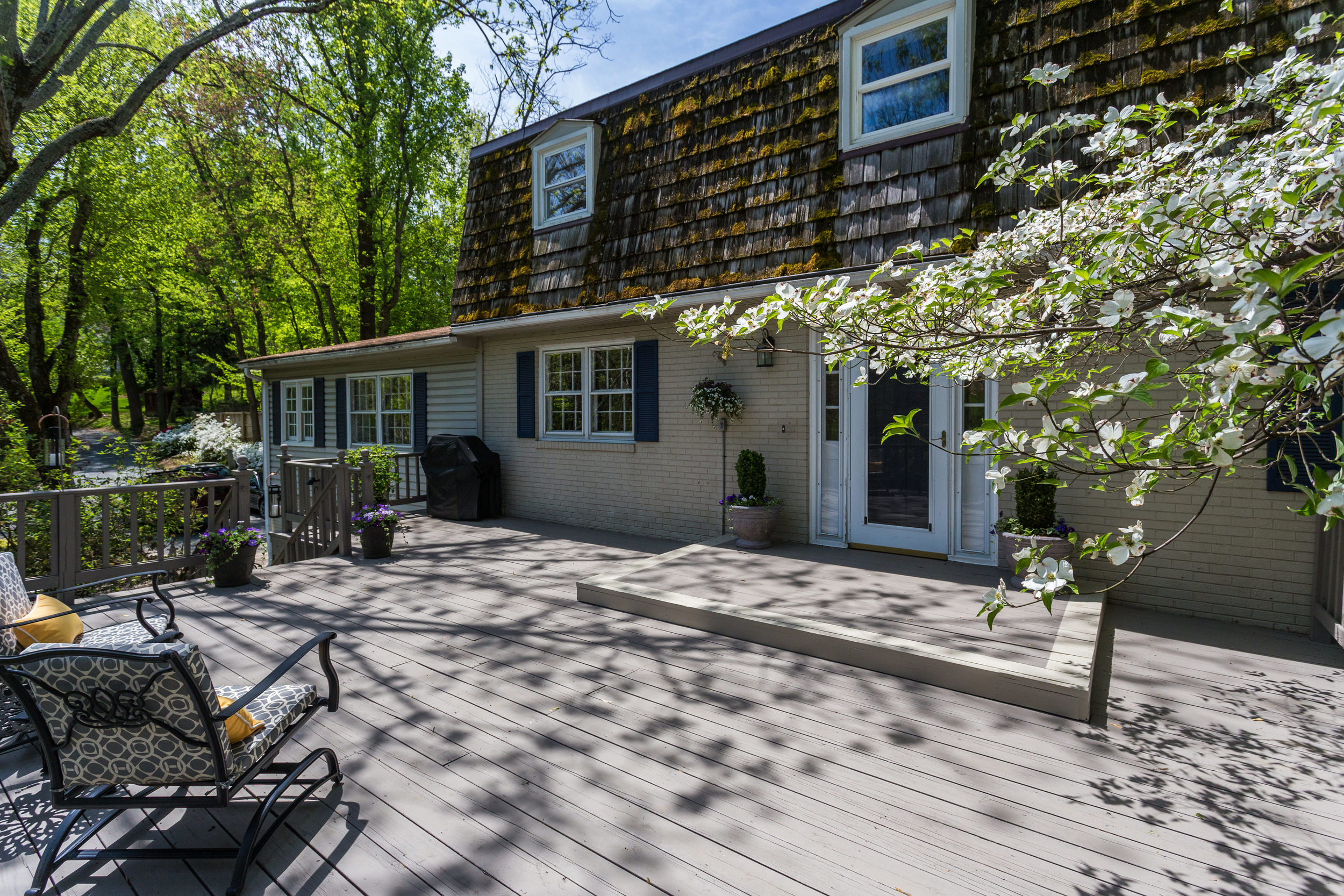 6116 Franklin Park Rd McLean-print-008-107-Exterior-4200x2800-300dpi.jpg