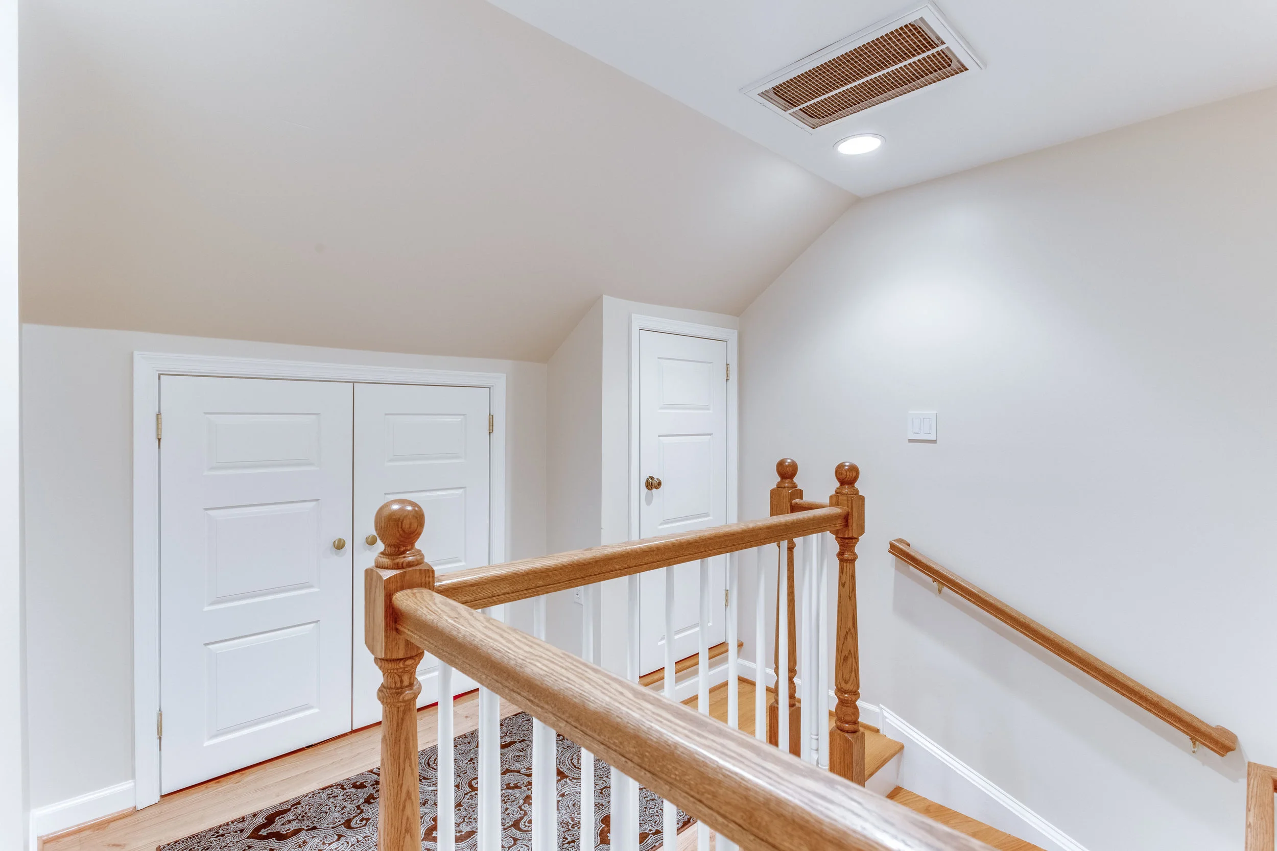 4631 34th St S Arlington VA-print-052-33-Landing-4200x2800-300dpi.jpg