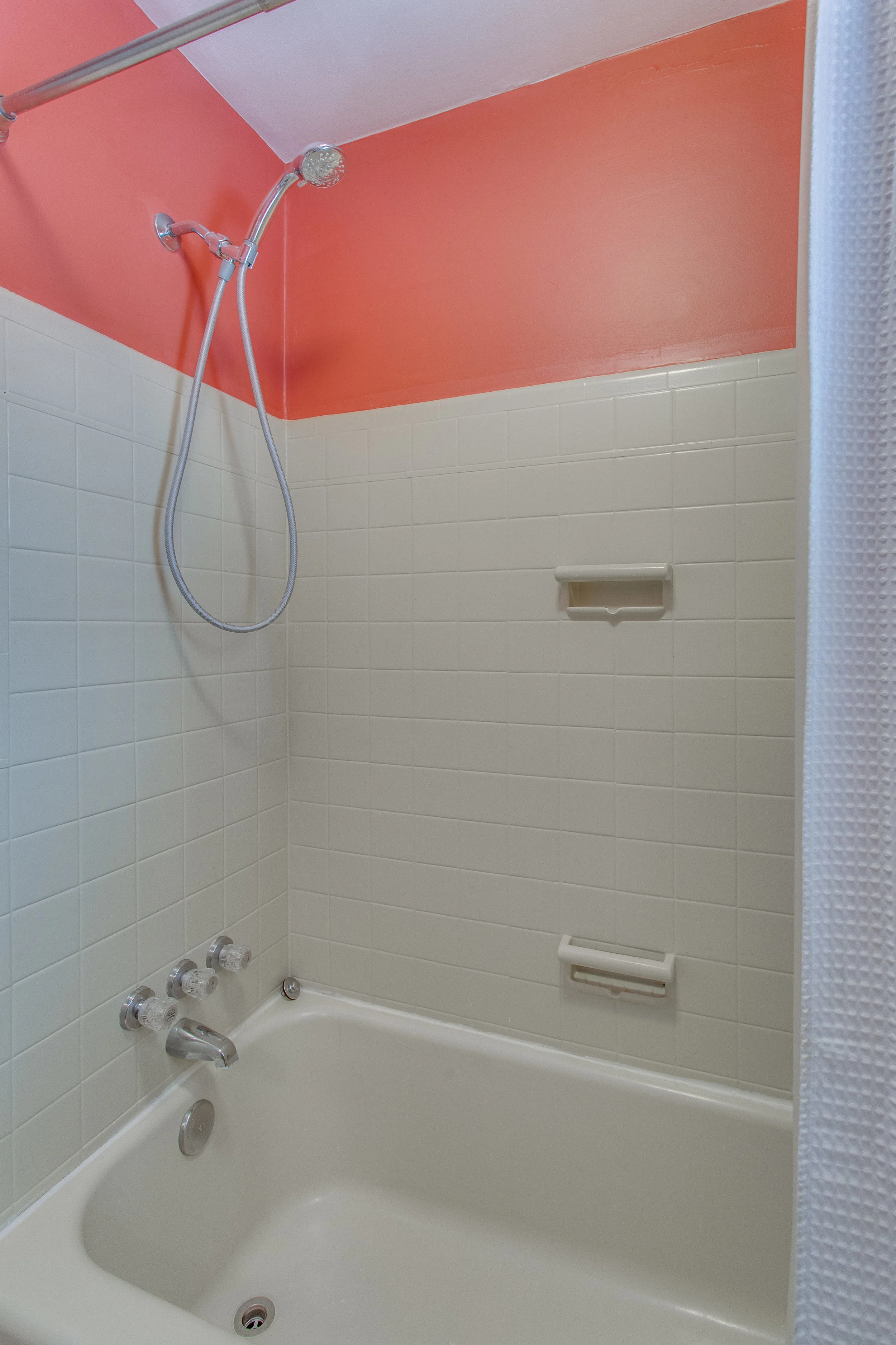 027-7-Master Bathroom.jpg
