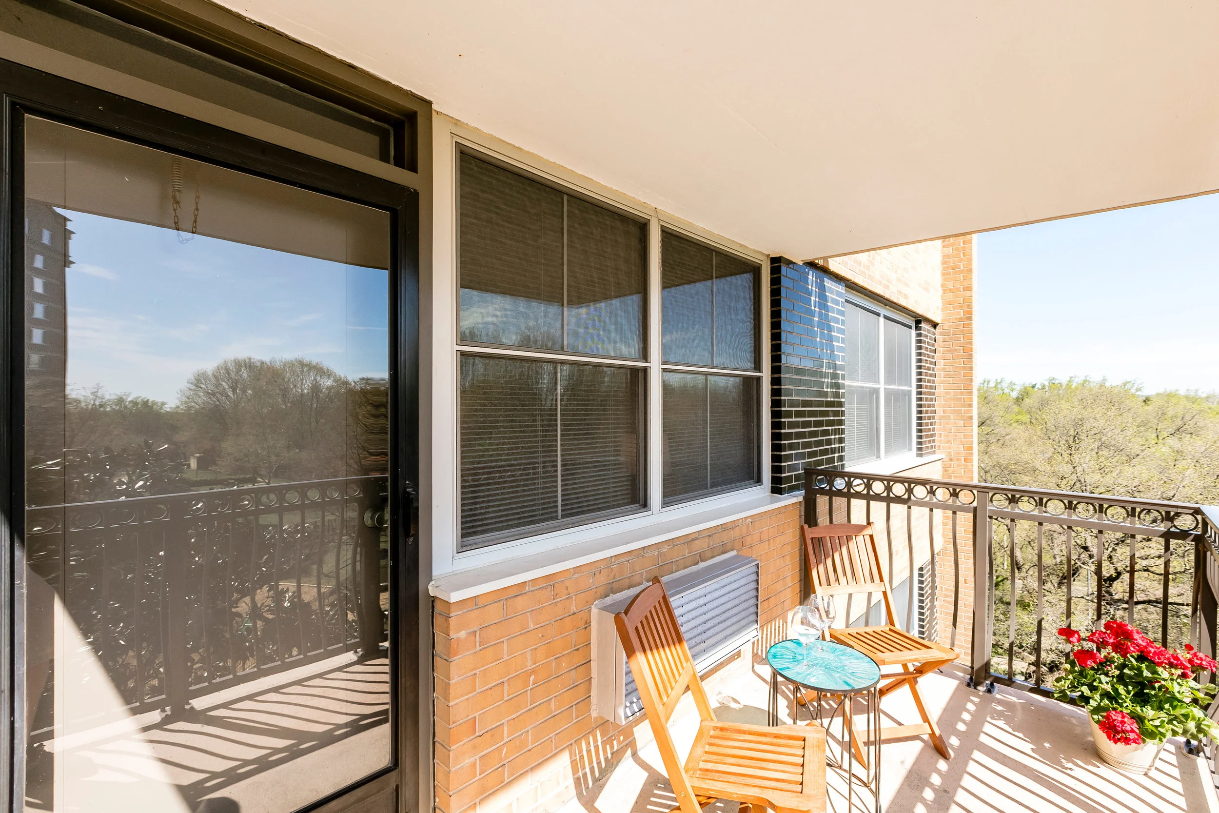 2030 N Adams St 1002 Arlington-print-045-54-Balcony-4200x2801-300dpi.jpg