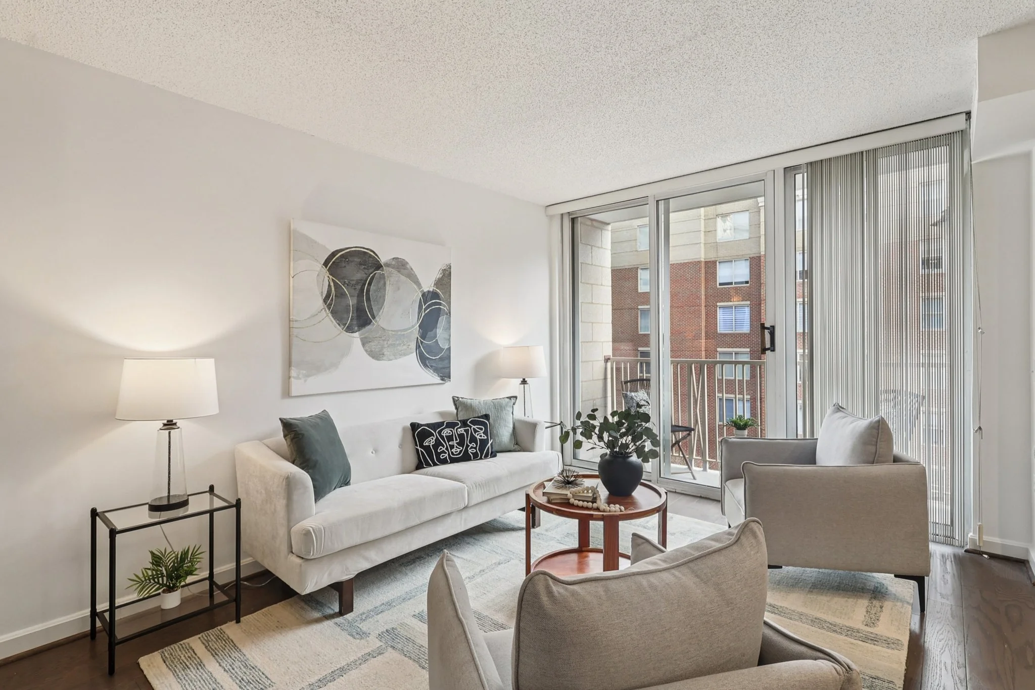 8-web-or-mls-N Pollard St-S0801-008.jpg