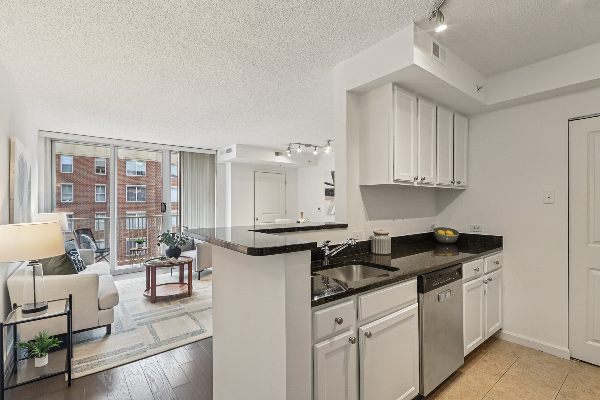 16-web-or-mls-N Pollard St-S0801-016.jpg