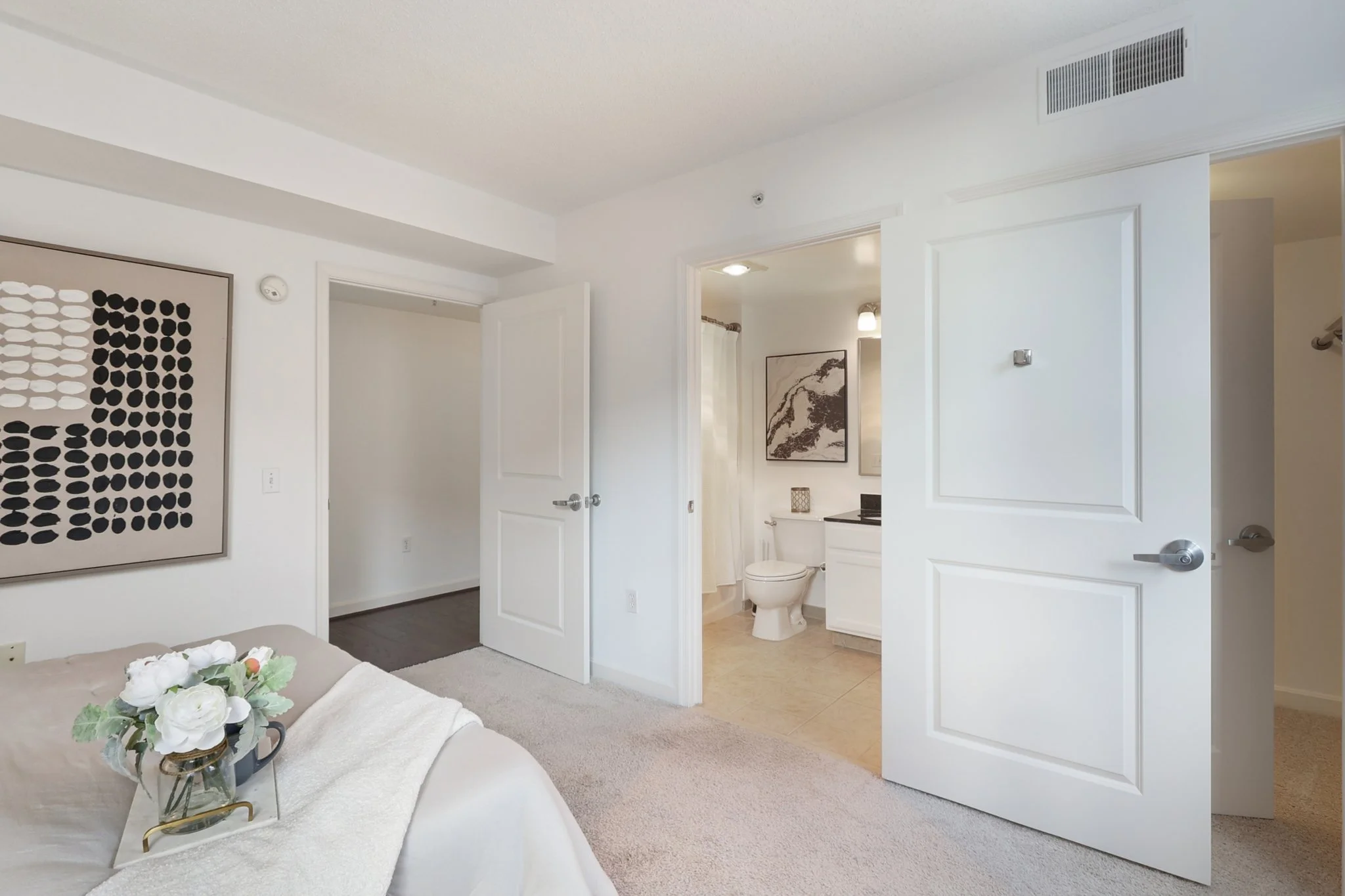 33-web-or-mls-N Pollard St-S0801-033.jpg