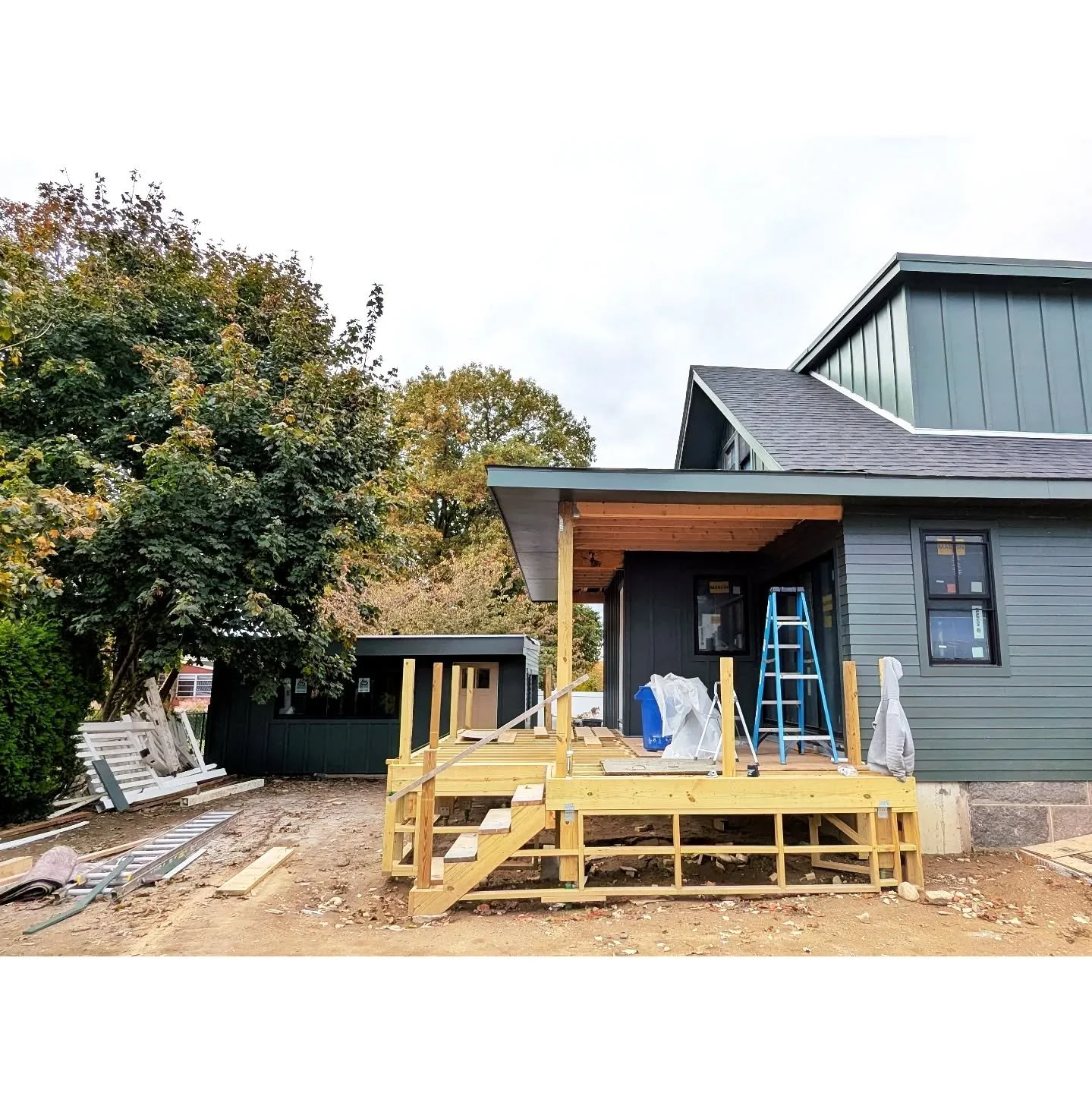 BUNGALOW REBOOT.
.
.
.
.
.
#ONYArchitecture #bostonarchitecturefirm #BostonModern #bostonarchitect #quincyma #quincyrenovation #bungalow #bungalowrenovation