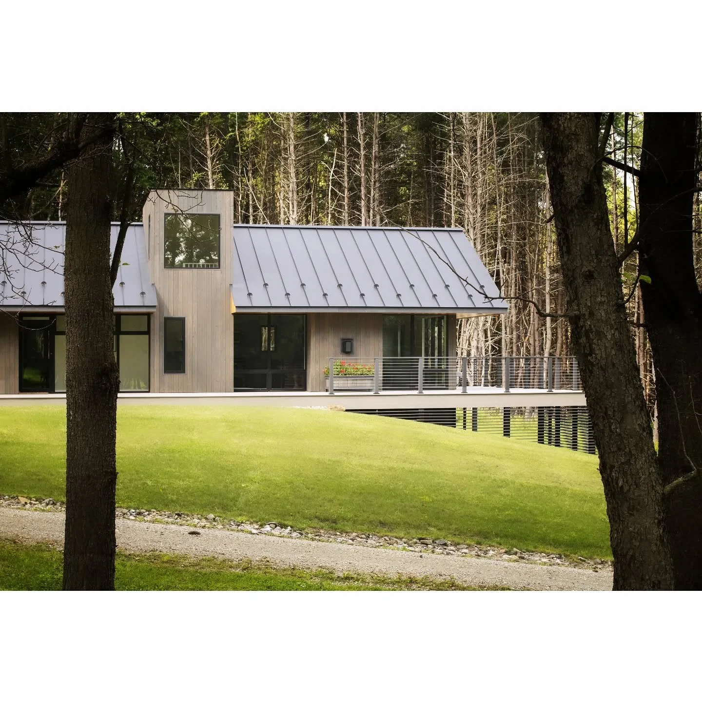 On a beloved family site, nestled in quiet woods, this modern cottage settles into the land - it's form and material a subtle echo of the local vernacular.
.
.
.
.
.
Photo Credit: @reedjamesk

#onyarchitecture #bostonarchitecturefirm #bostonarchitect