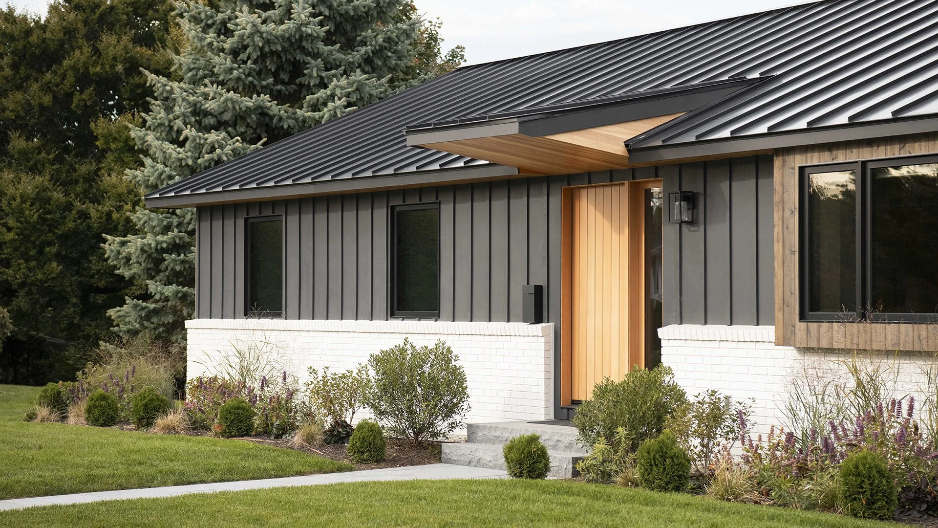 JAMAICA PLAIN MID CENTUURY MODERN HOUSE RENOVATION (BOSTON ARCHITECT) COVER 1.jpg