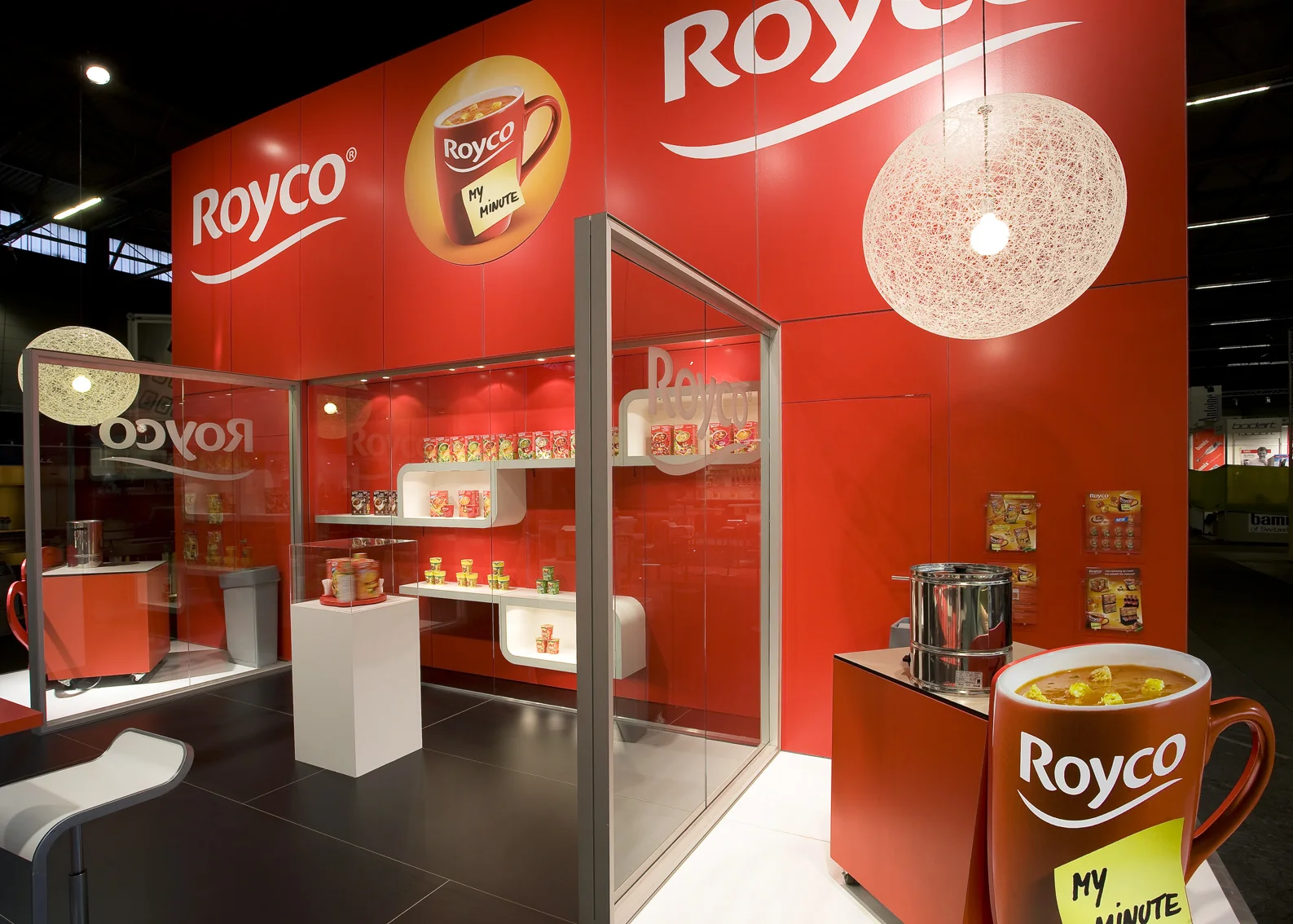 tradeshow_Royso.jpg