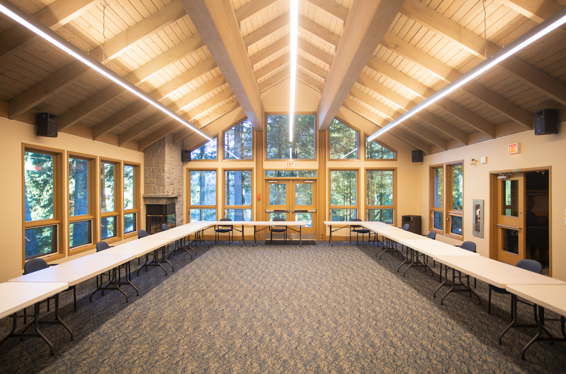 Loon Lake Lodge & Retreat Centre