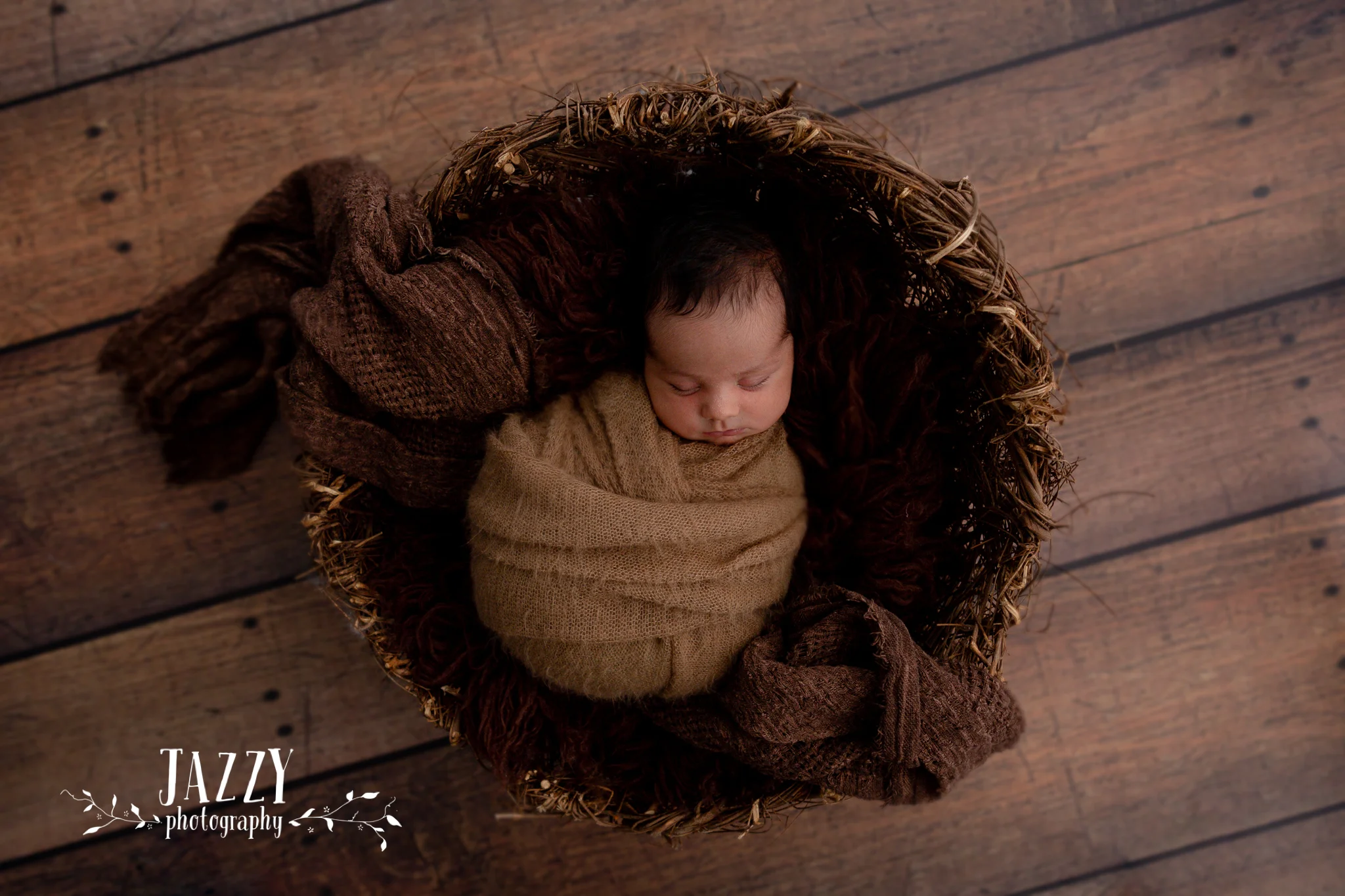 enjoyable-and-relaxed-newborn-shoot-3.jpg