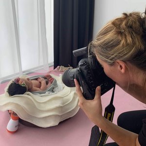 Jazzy-Photography-in-studio-newborn-photography-pricing.jpg