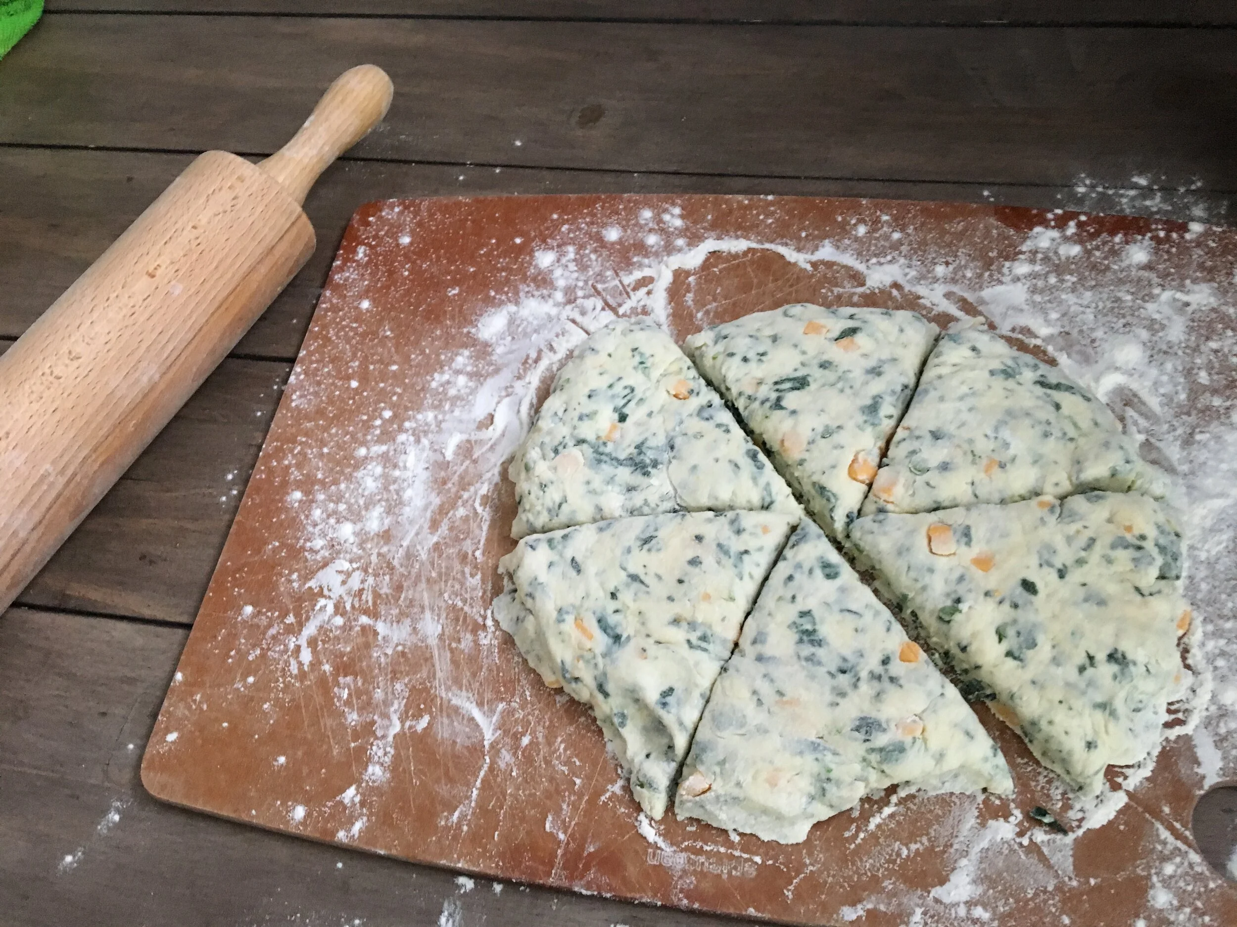Stinging Nettle Scones with Chives &amp; Cheese