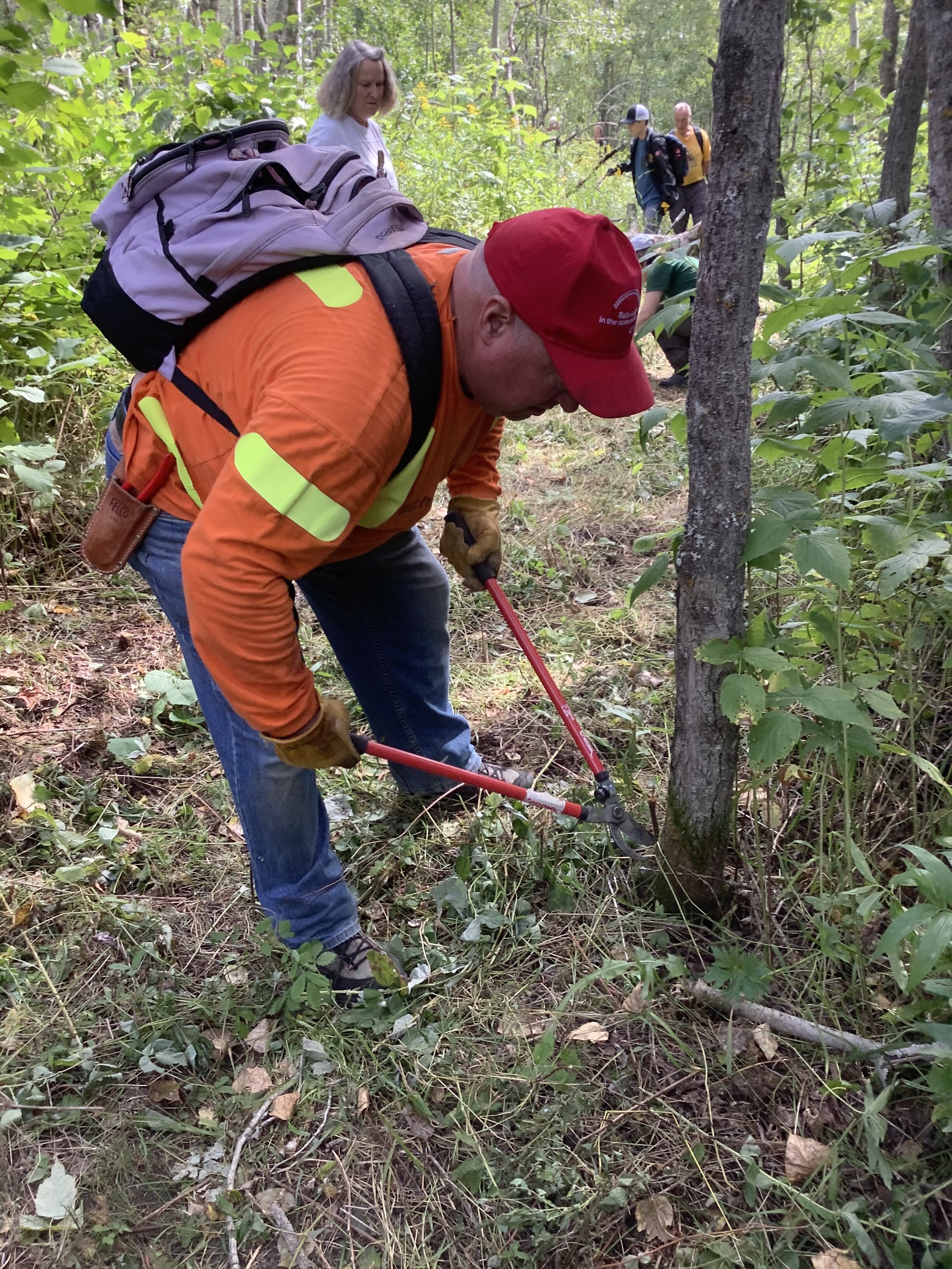 Volunteers Clearing Trail_EALT_2020-08-14 (157).jpg