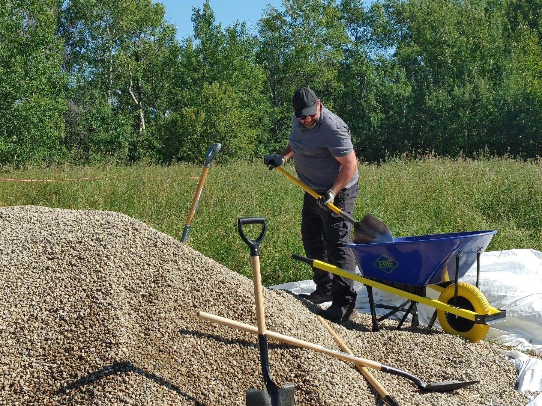 Building the medicine garden_EALT_Fath_2025-08-23 (14).jpg