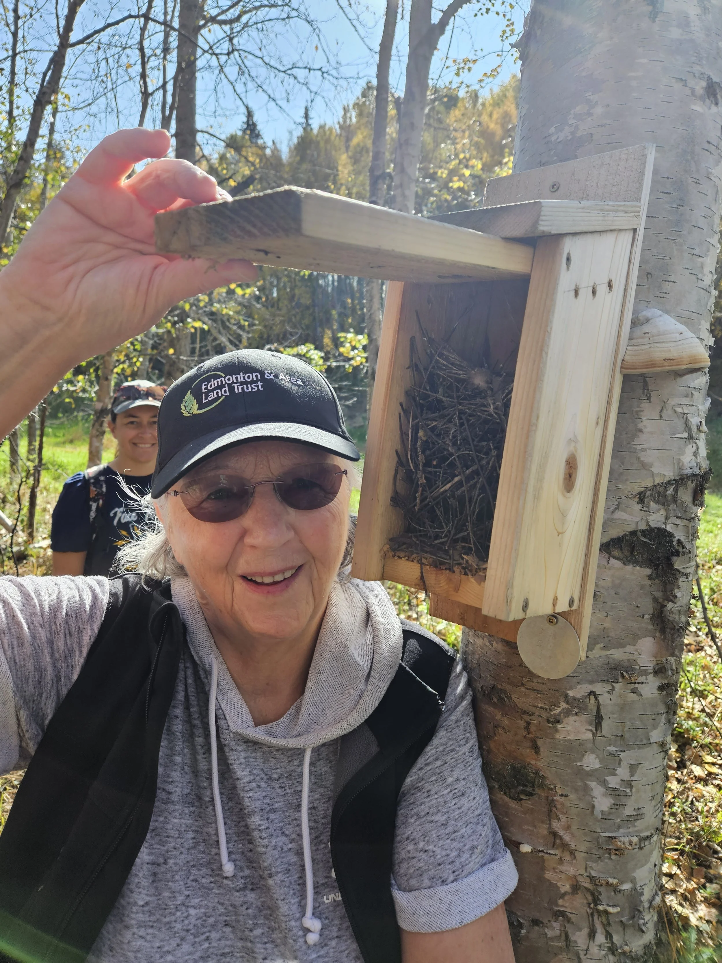 Brenda Minty with Nest Box_EALT_2023-09-27.jpg