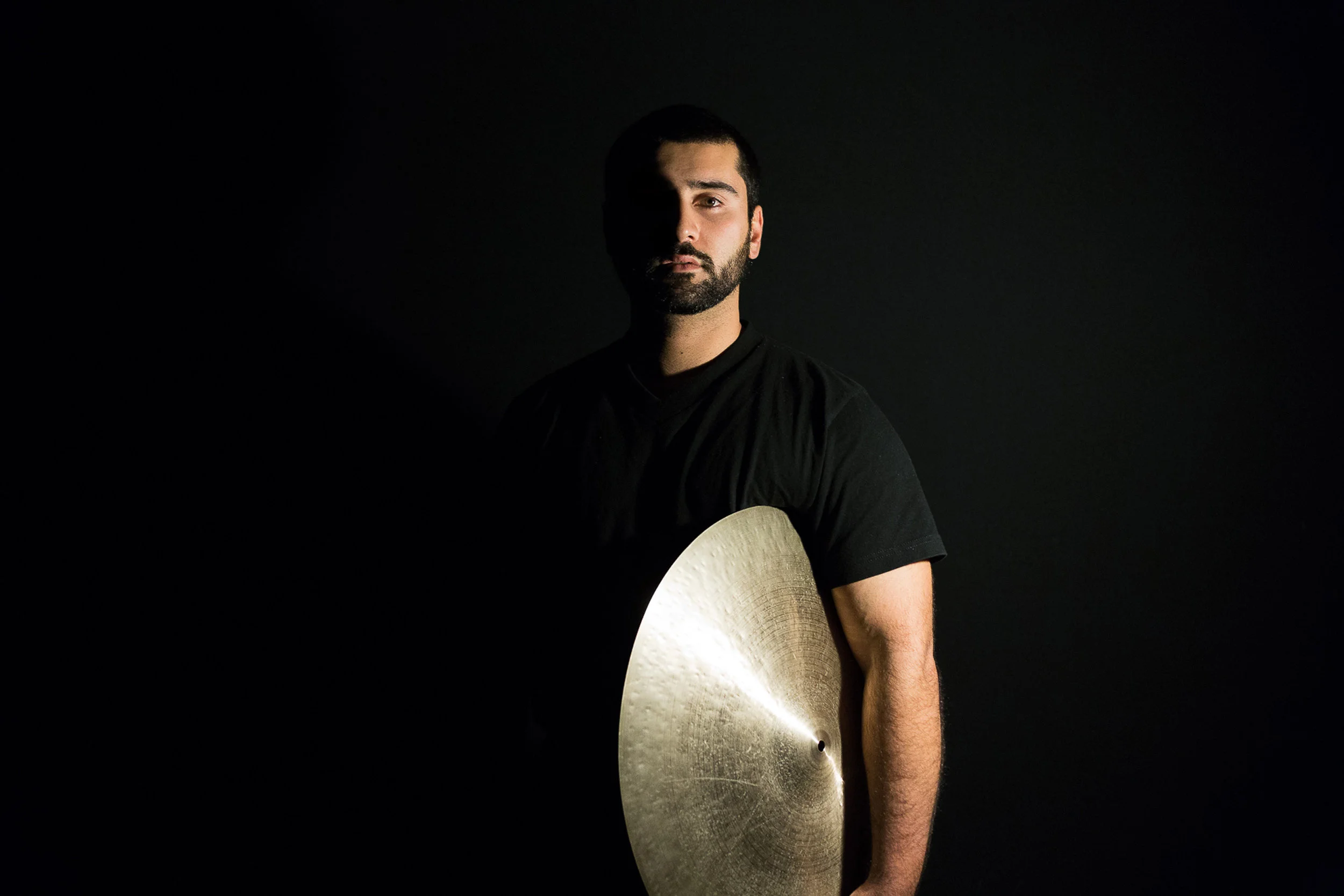 Amir-2560x1440.jpg