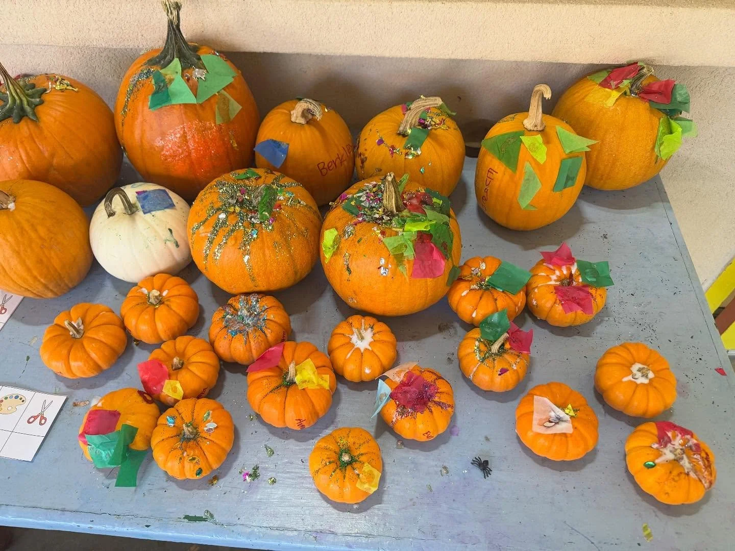 Pumpkin play dough, pumpkin science, pumpkin pounding, pumpkin songs and pumpkin decorating at poppy preschool this week! 🎃 #poppypreschoolcooperative #pumpkins #preschool #playbased #handsonactivities
