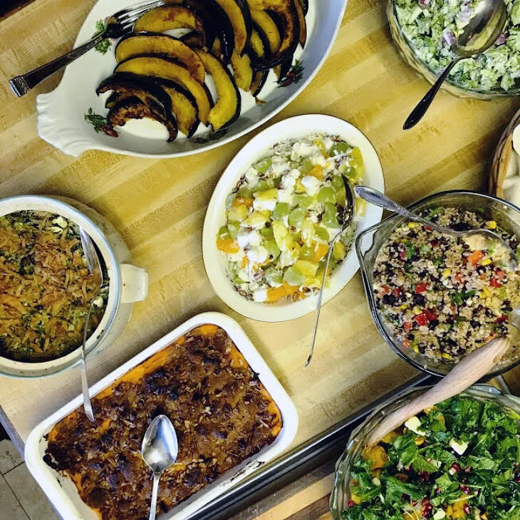 Thanksgiving Table 2.jpg