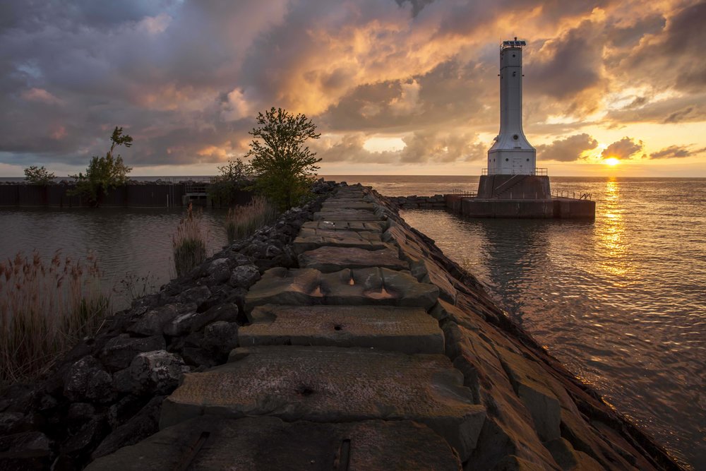 May102012_Huron Pier_7216-HDR.jpg