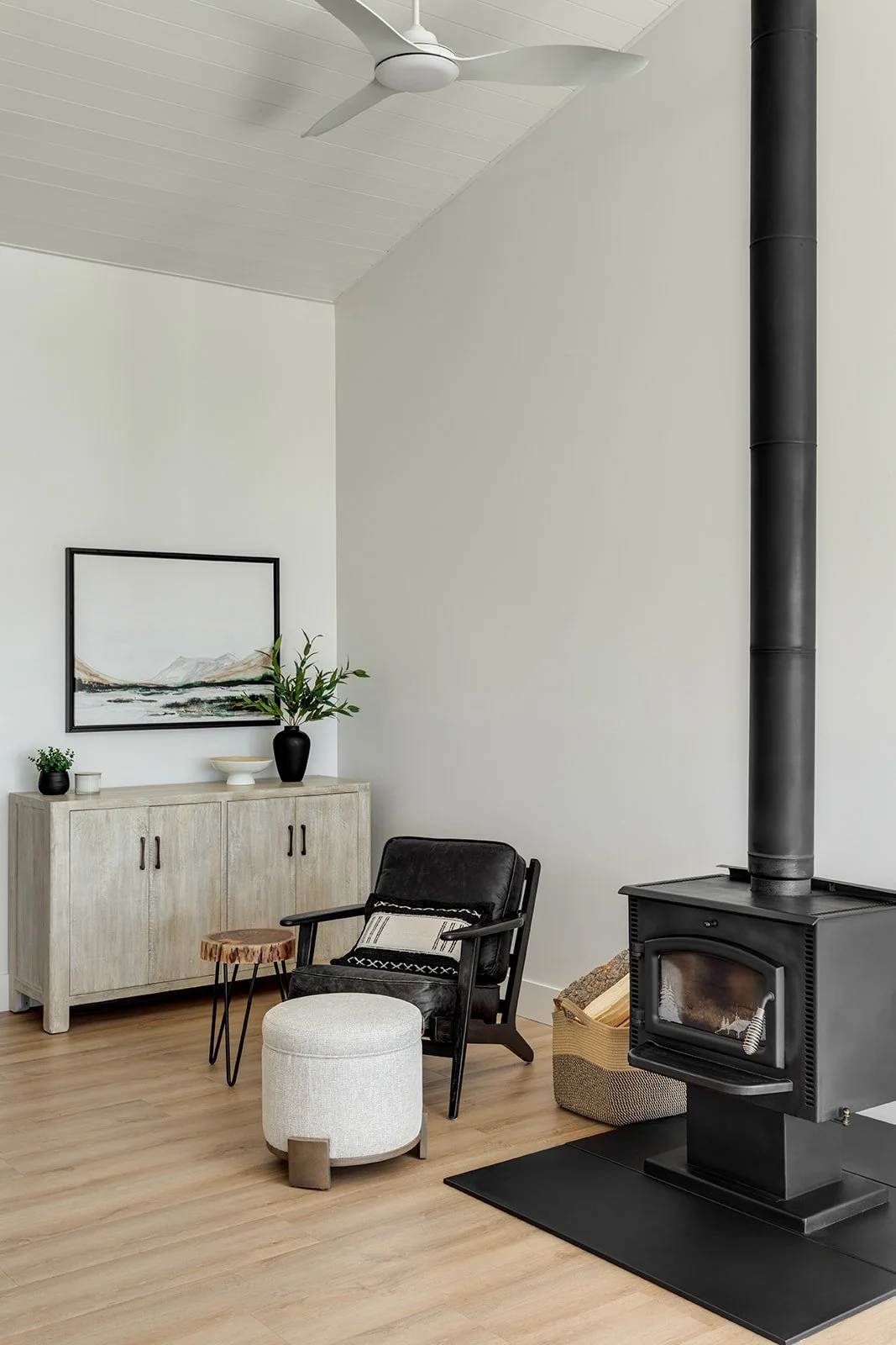 Leading Edge Interiors - 018.jpg