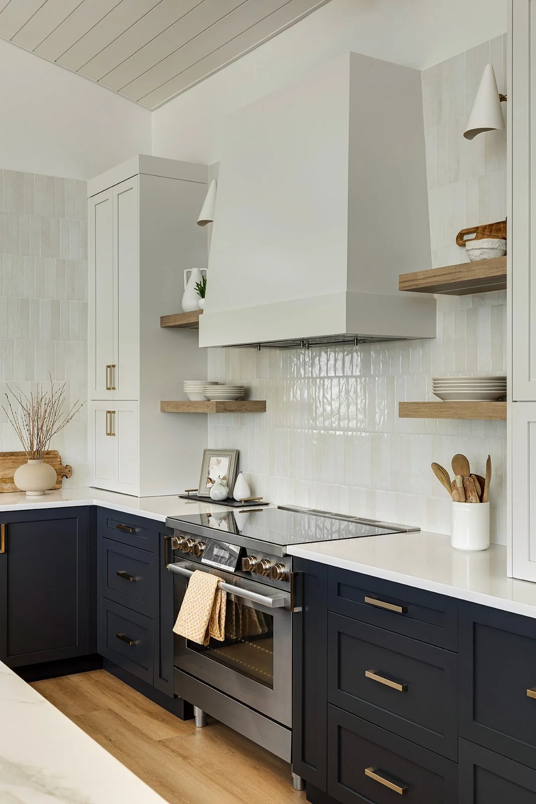 Leading Edge Interiors - 017.jpg