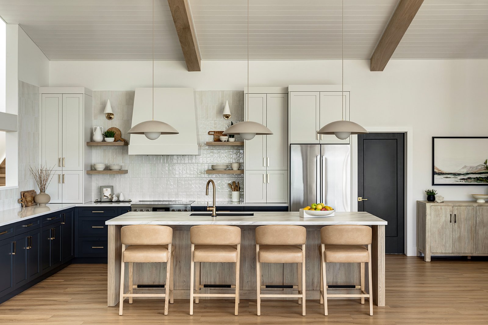 Leading Edge Interiors - 001.jpg