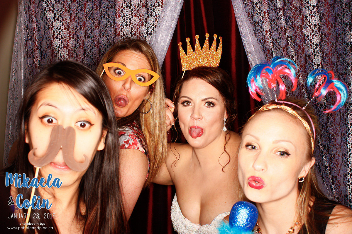 MikaelaColinWedding_Photobooth-145.jpg