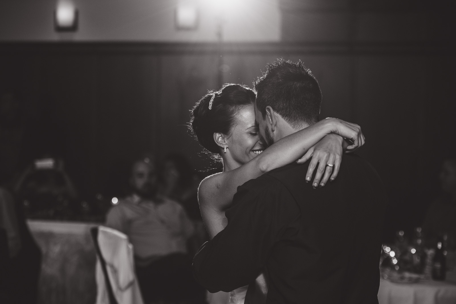 vancouver-island-wedding-photographers-nelson-hume-hotel-wedding-42.jpg