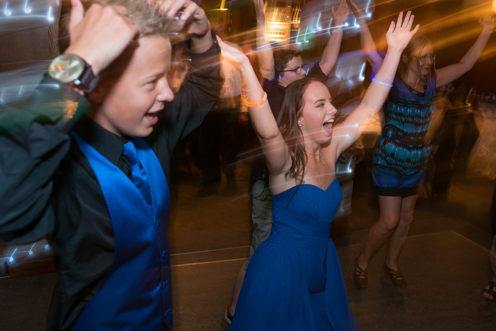 vancouver-island-wedding-photographers-nelson-hume-hotel-wedding-51.jpg