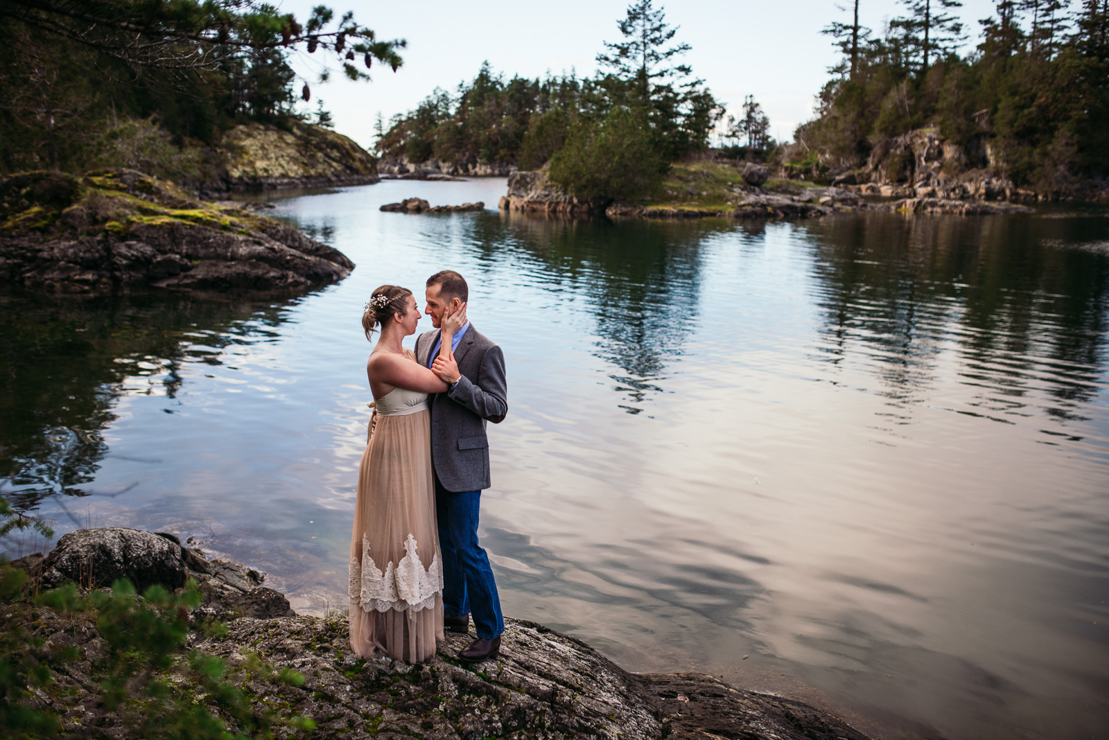 vancouver-island-wedding-photographers-cliff-gilker-park-smugglers-cove-elopement-30.jpg